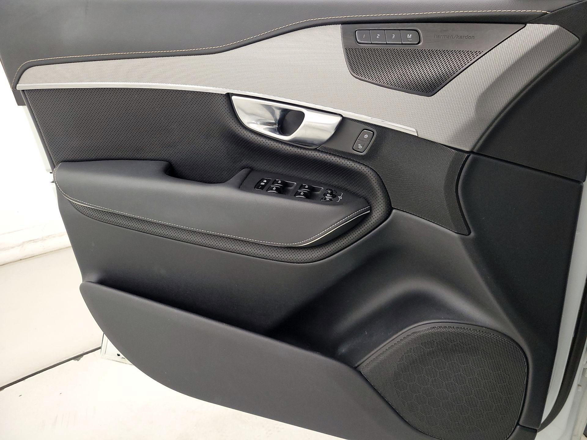Thumbnail: 2019 Volvo XC90 - 12