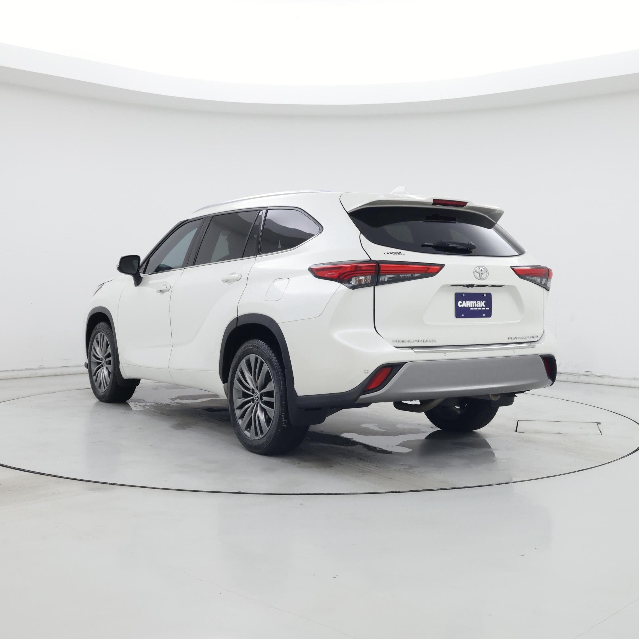 Thumbnail: 2021 Toyota Highlander - 2