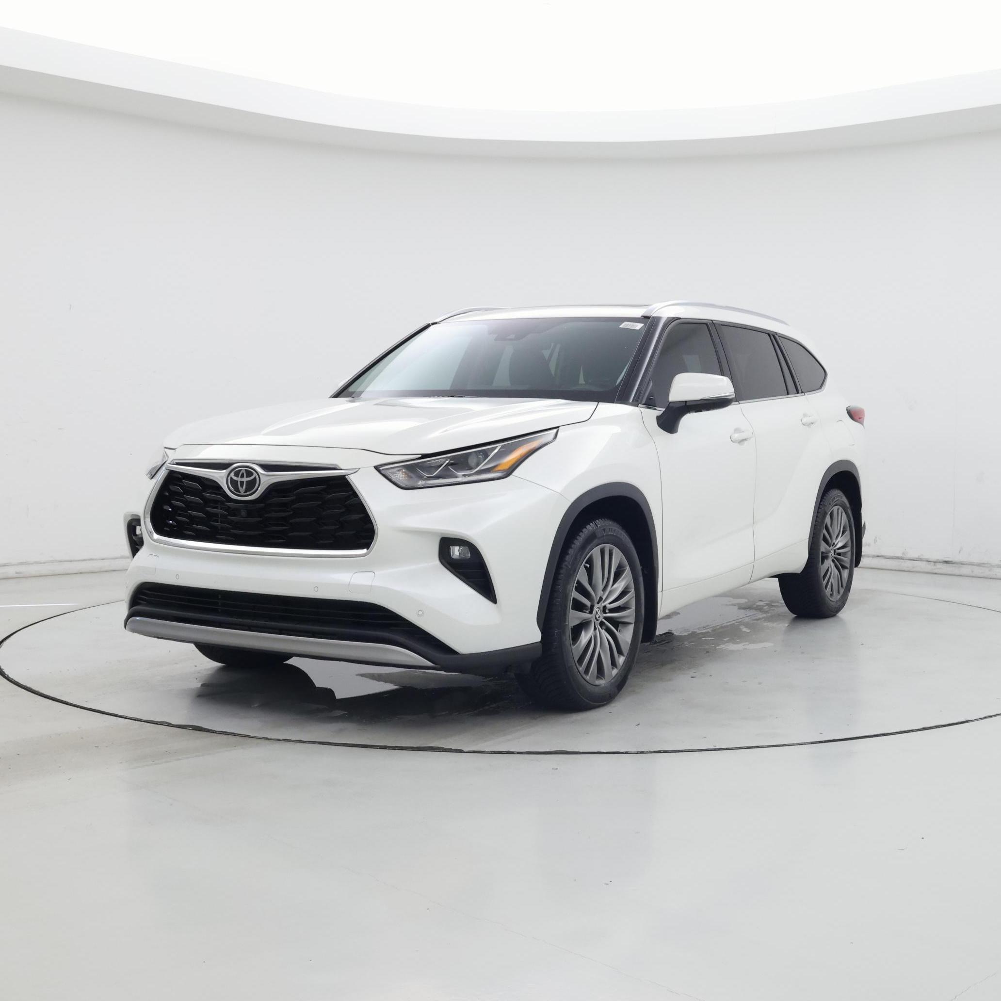 Thumbnail: 2021 Toyota Highlander - 4