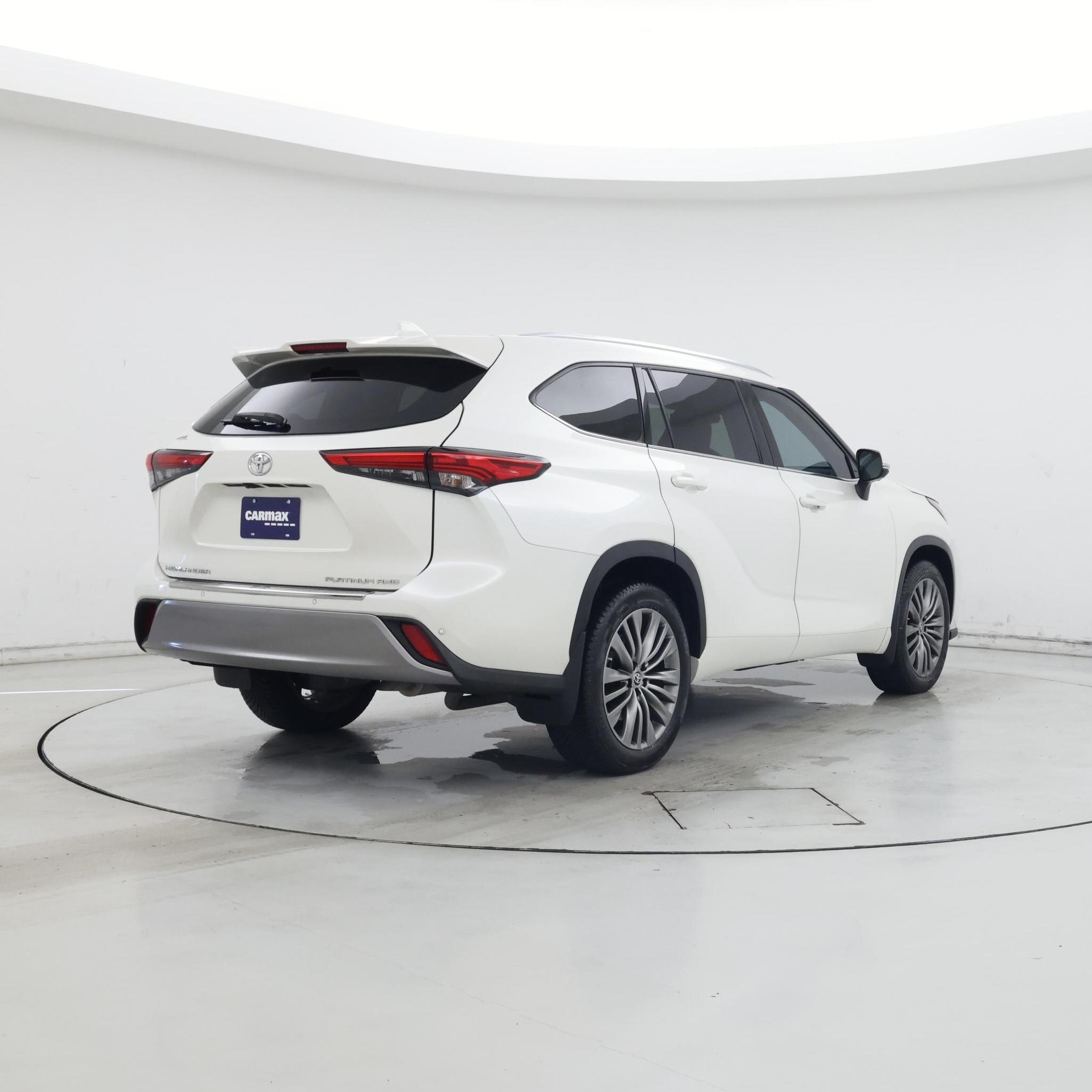 Thumbnail: 2021 Toyota Highlander - 8