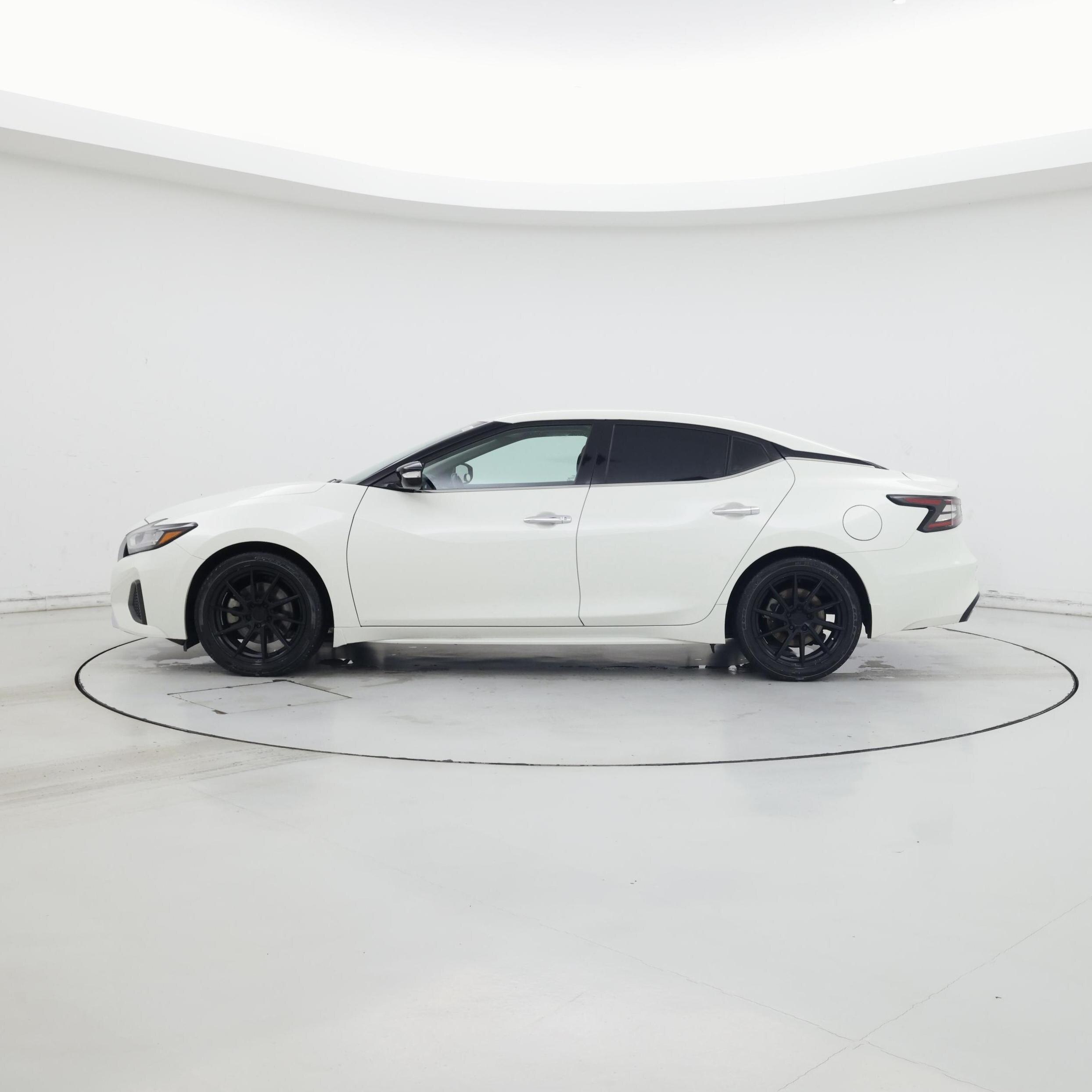 Thumbnail: 2020 Nissan Maxima - 3