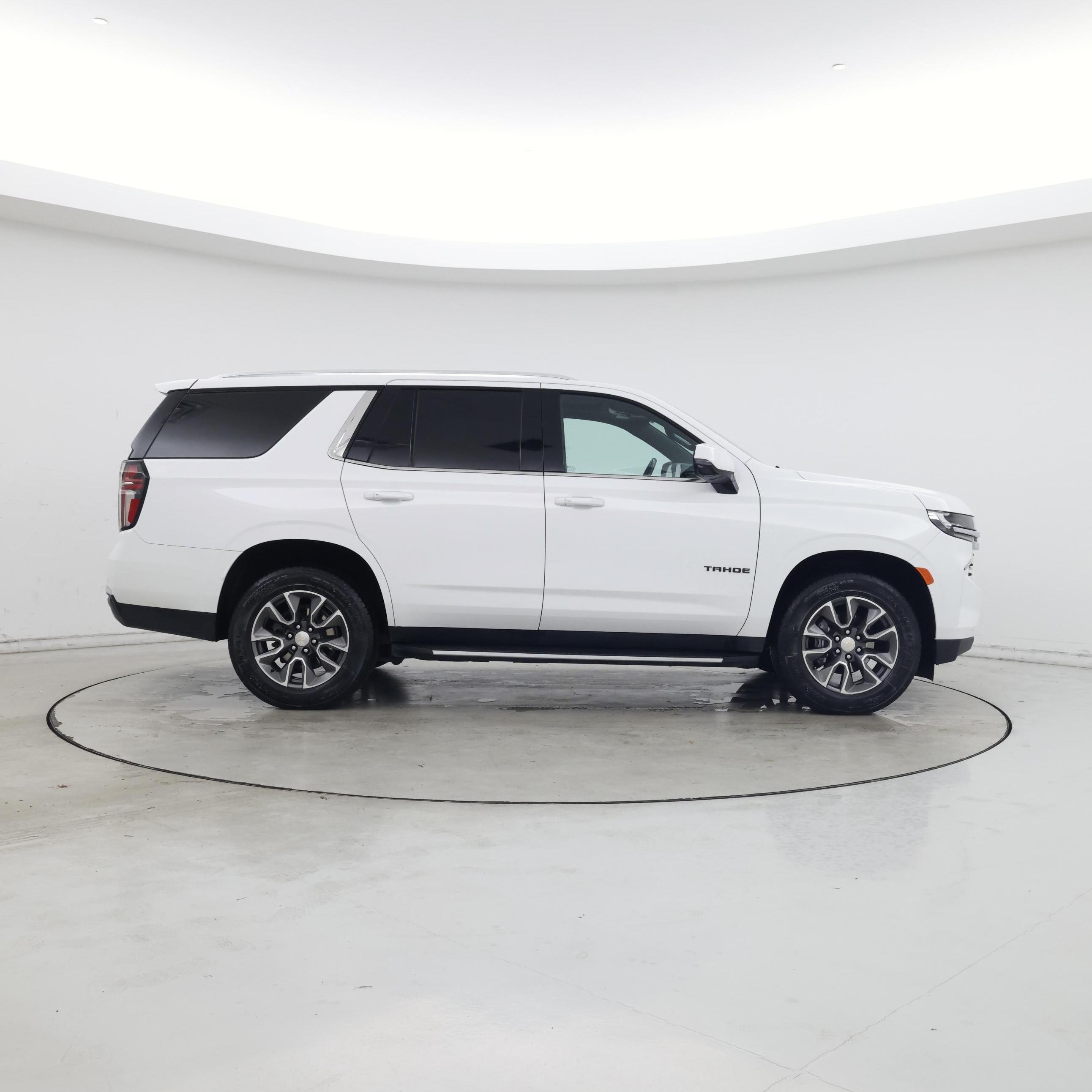 Thumbnail: 2022 Chevrolet Tahoe - 7