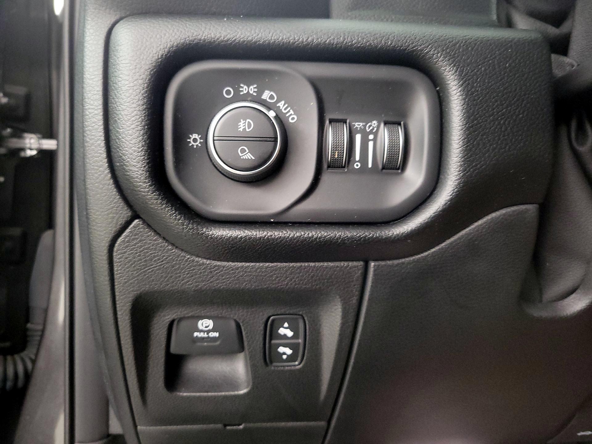 Thumbnail: 2020 RAM 1500 - 11