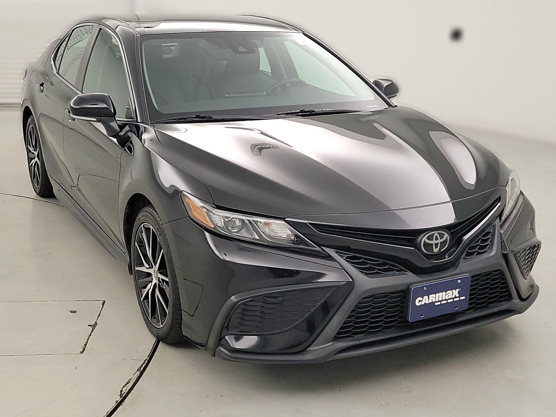 Thumbnail: 2022 Toyota Camry - 1