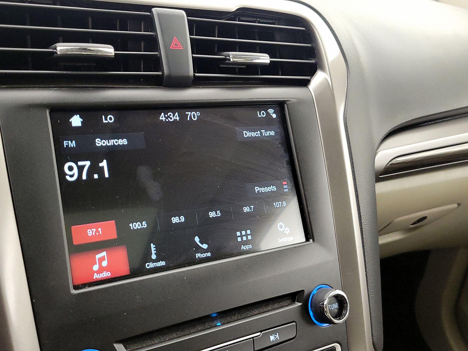 Thumbnail: 2018 Ford Fusion - 15