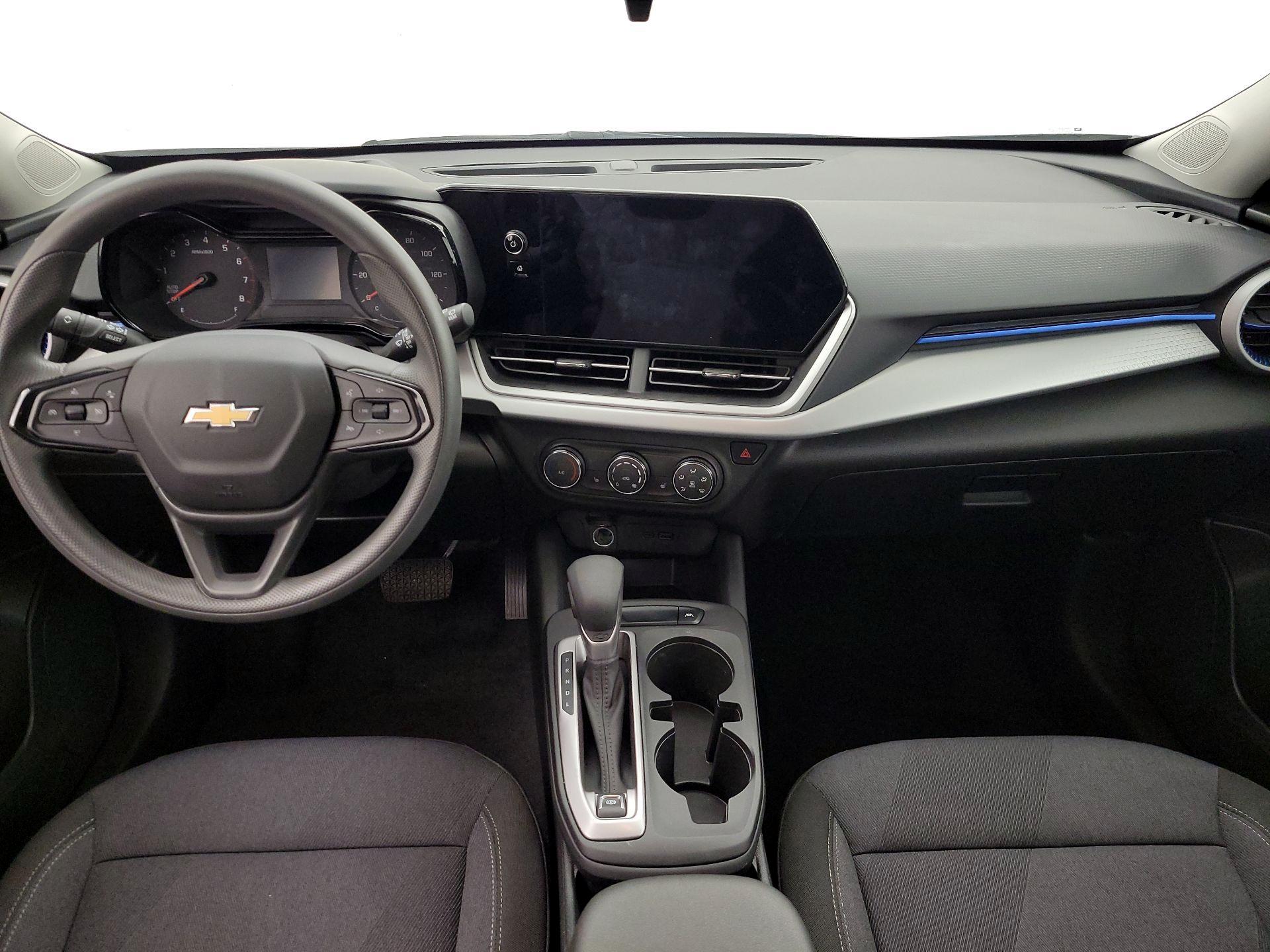 Thumbnail: 2024 Chevrolet Trax - 9