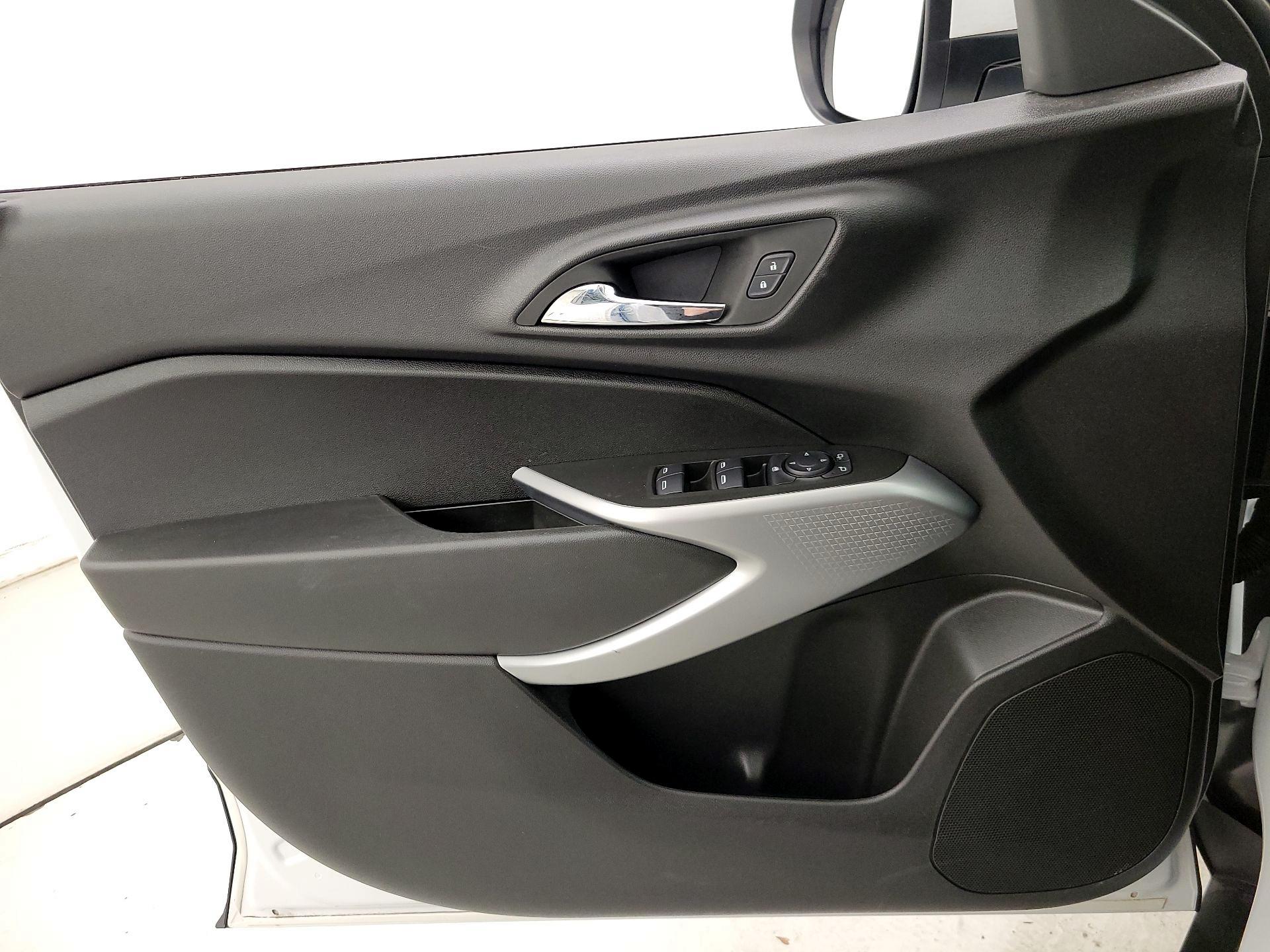 Thumbnail: 2024 Chevrolet Trax - 12