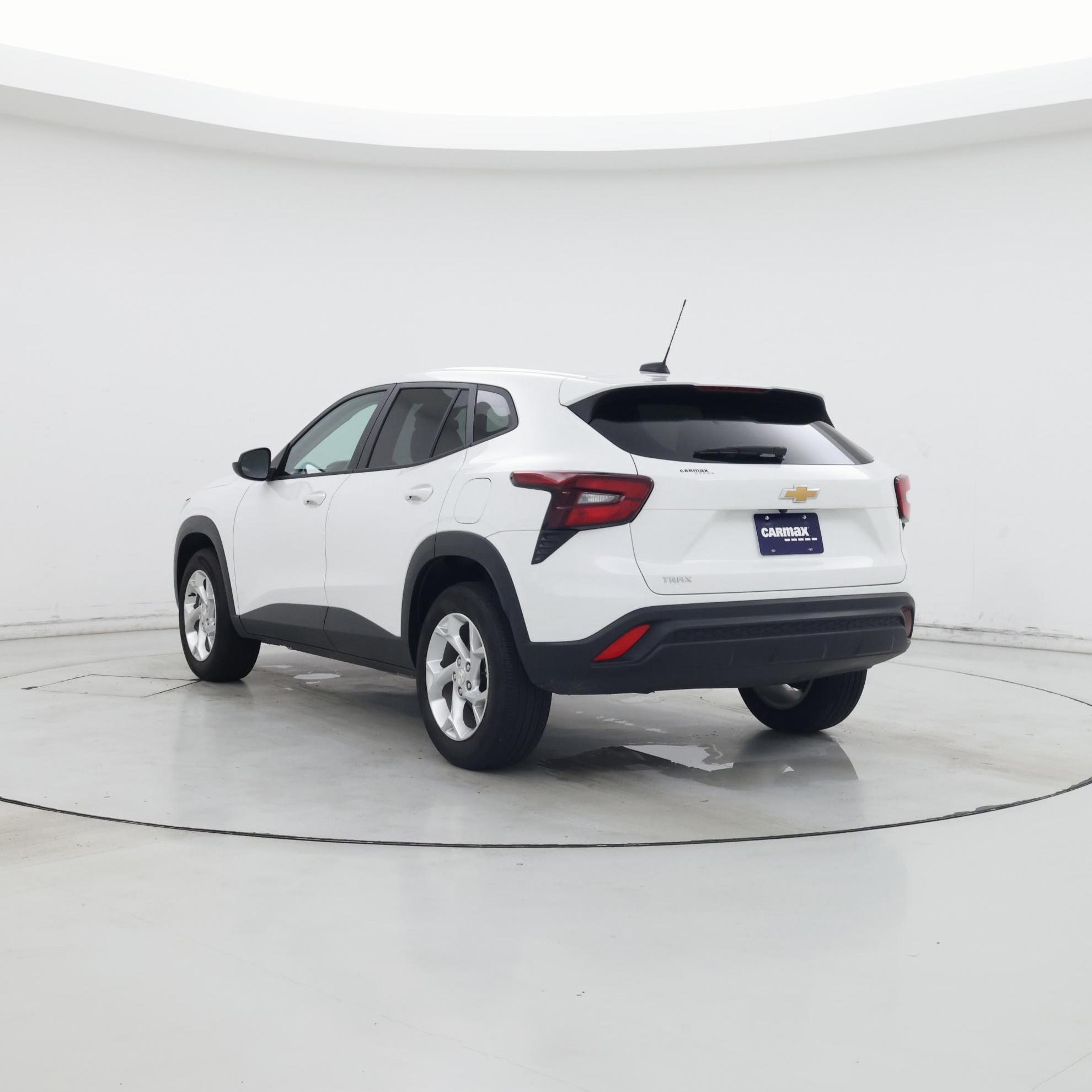 Thumbnail: 2024 Chevrolet Trax - 2