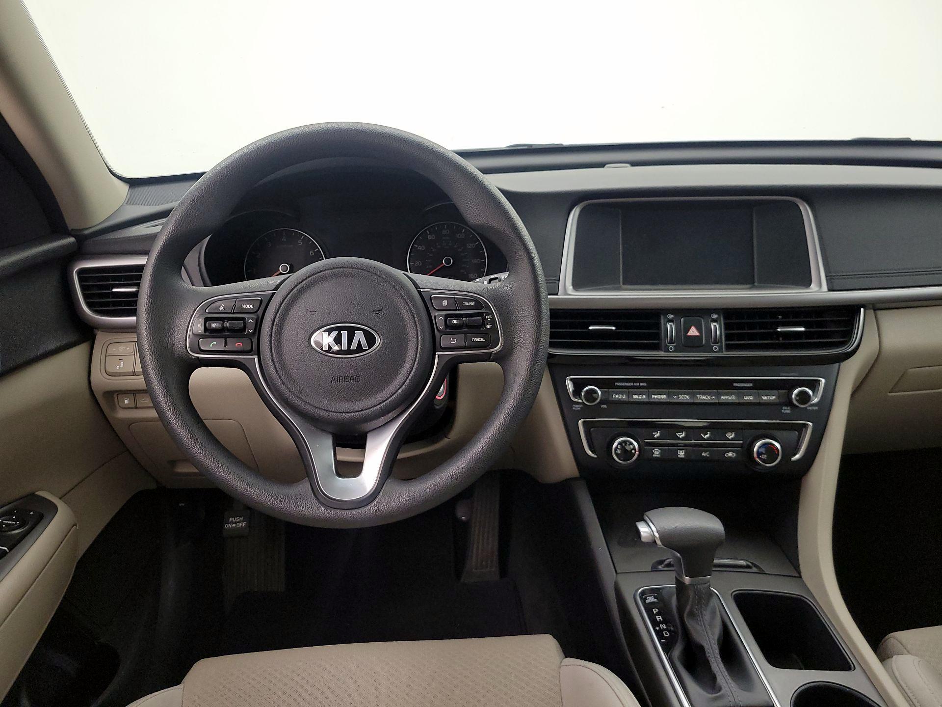 Thumbnail: 2018 Kia Optima - 10