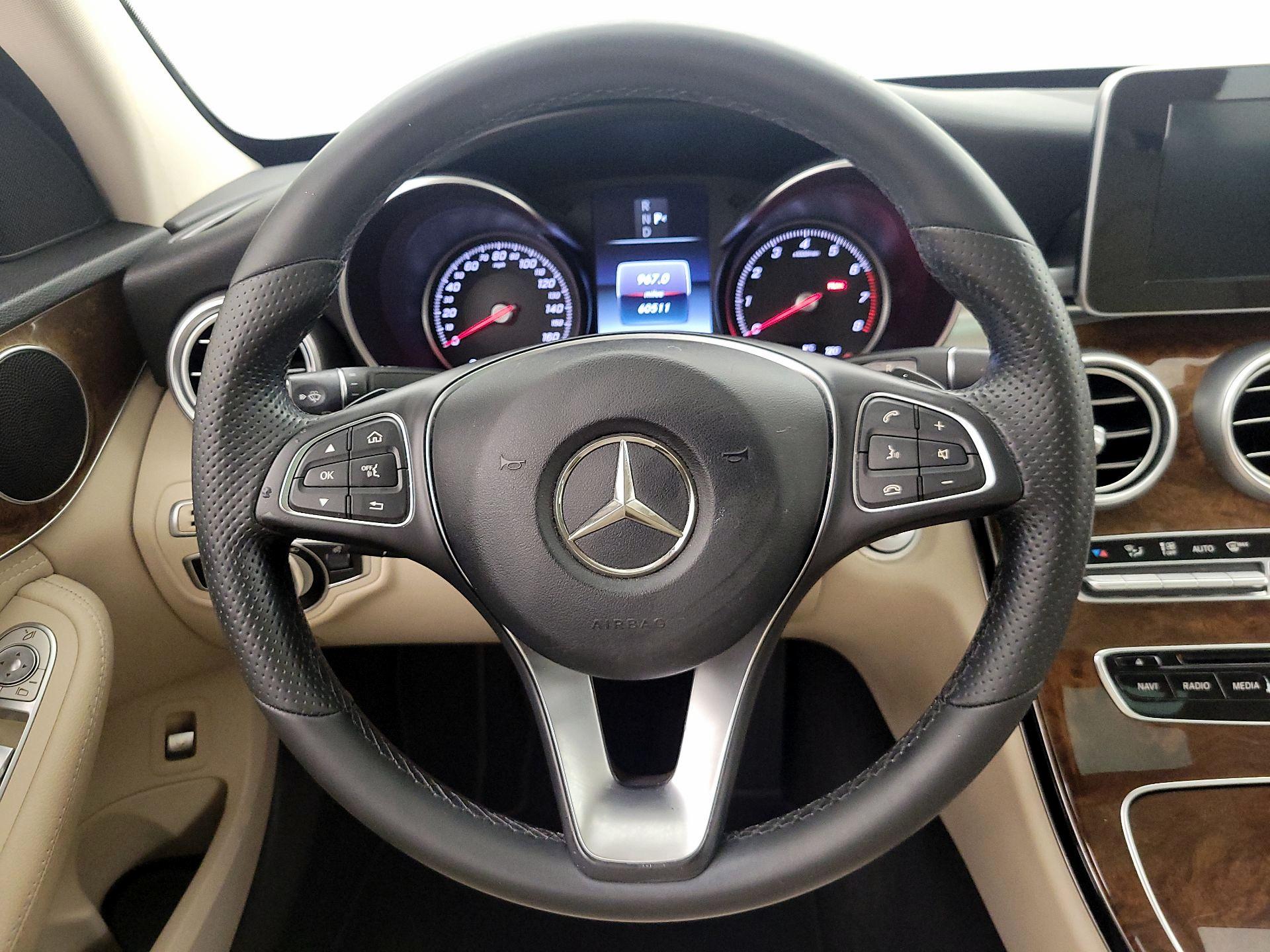 Thumbnail: 2016 Mercedes-Benz C-Class - 10
