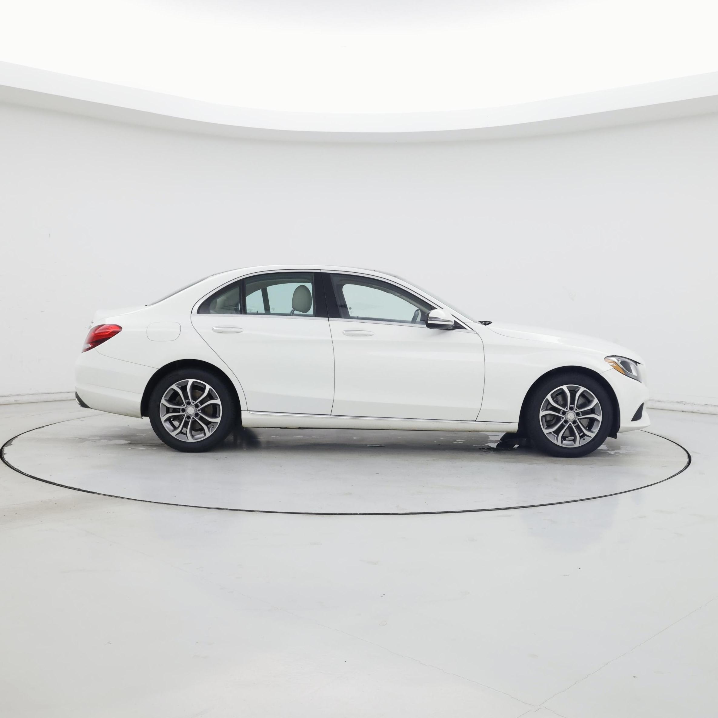 Thumbnail: 2016 Mercedes-Benz C-Class - 7
