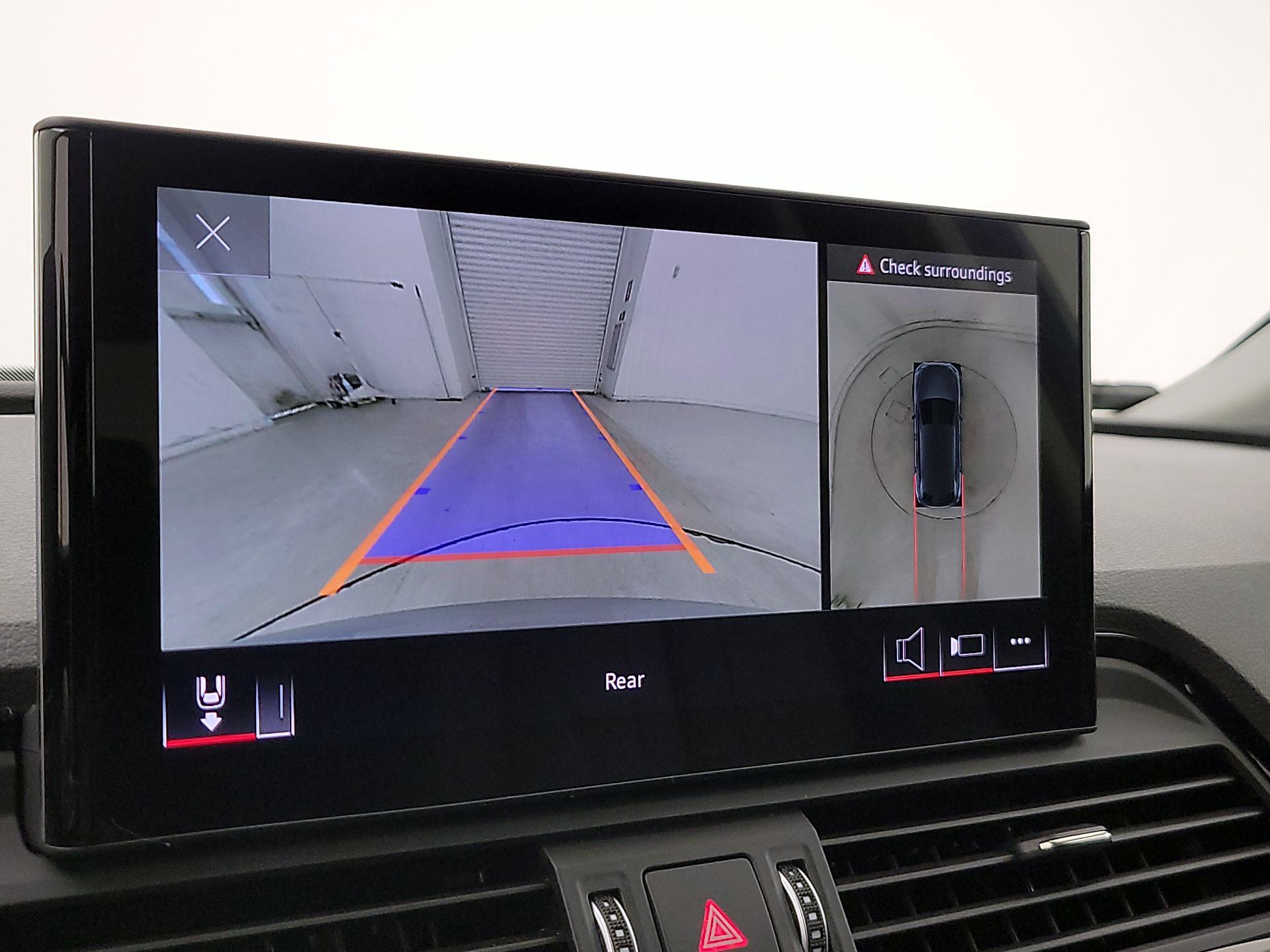 Thumbnail: 2022 Audi Q5 - 14