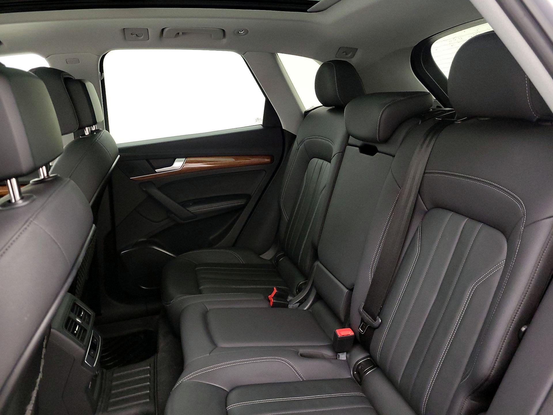 Thumbnail: 2022 Audi Q5 - 20