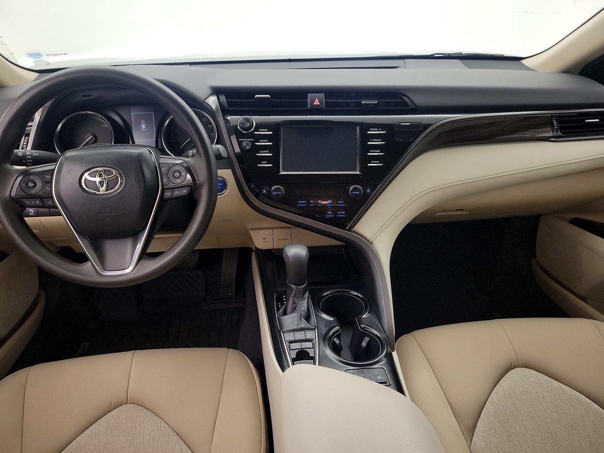 Thumbnail: 2019 Toyota Camry - 9
