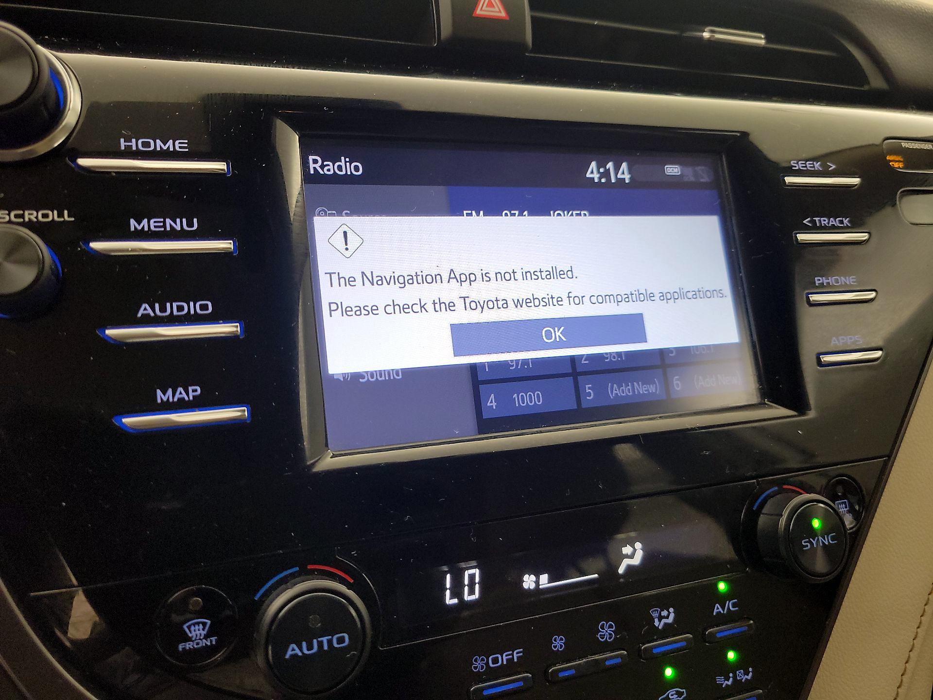Thumbnail: 2019 Toyota Camry - 14
