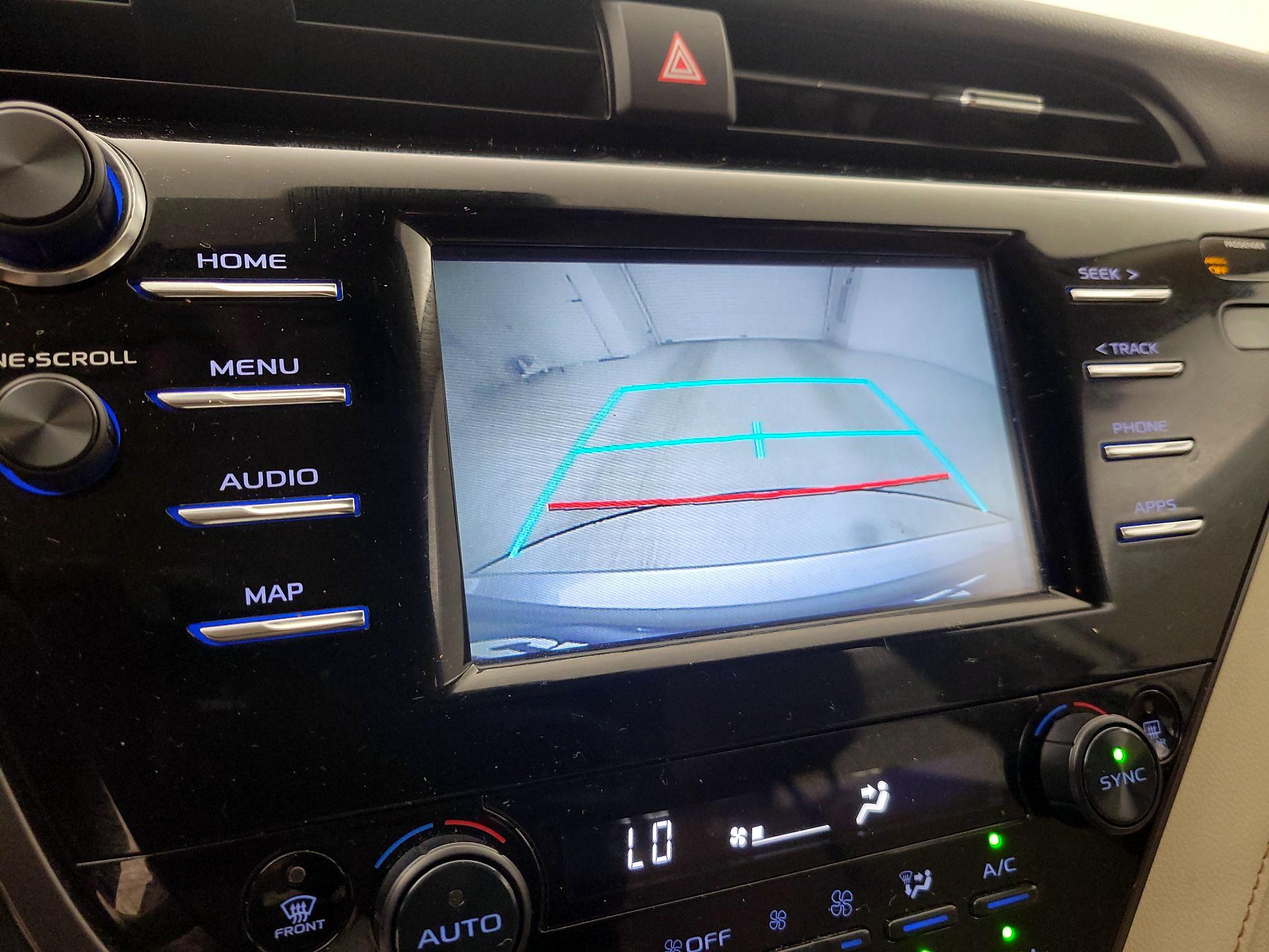 Thumbnail: 2019 Toyota Camry - 15