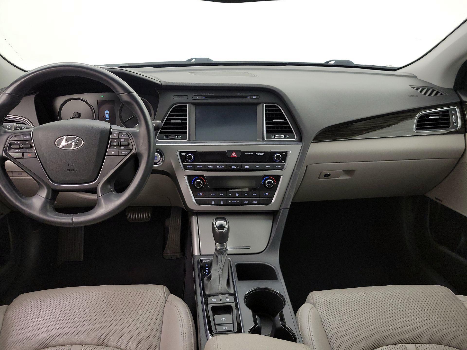 Thumbnail: 2017 Hyundai Sonata - 9