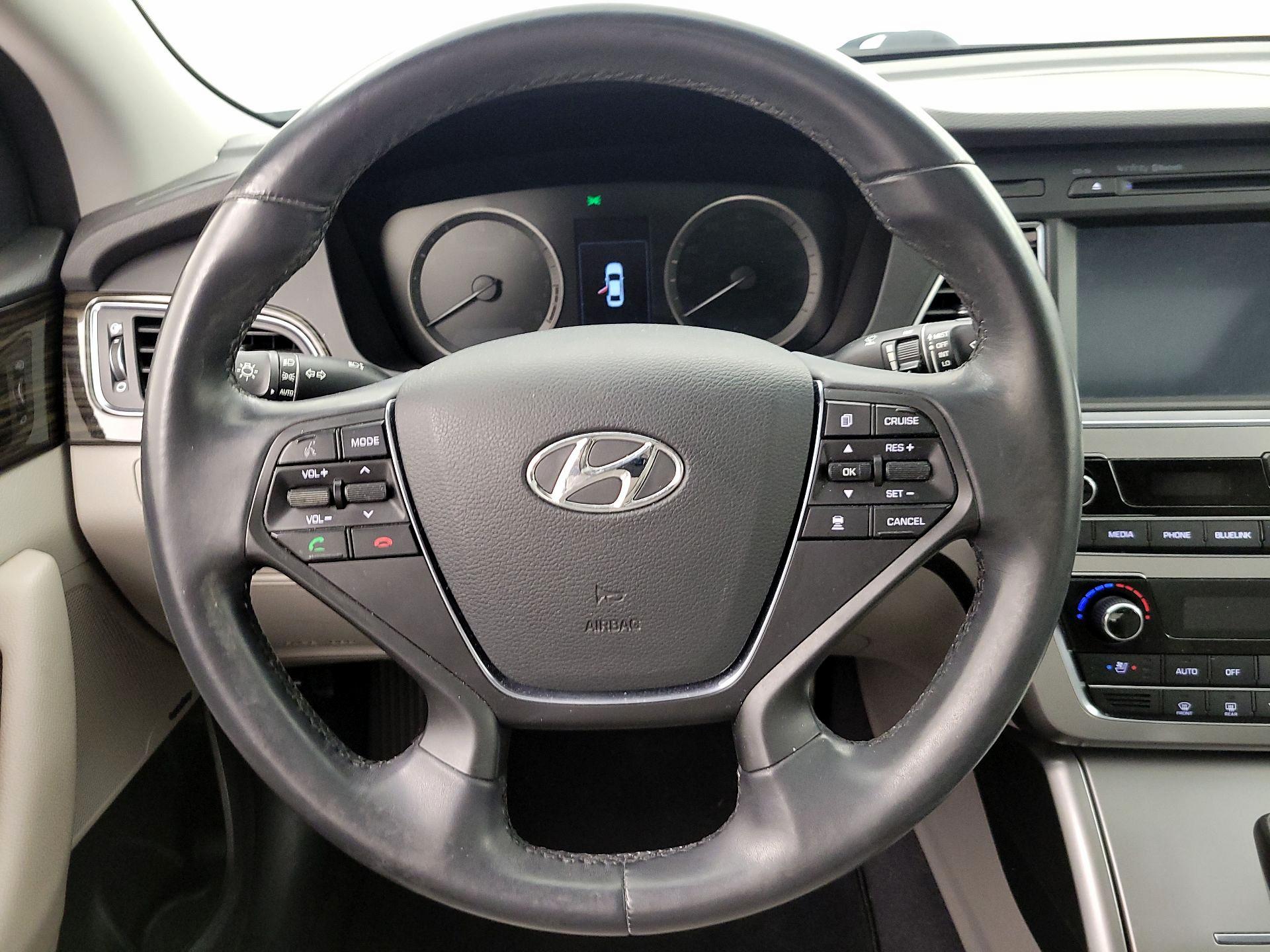 Thumbnail: 2017 Hyundai Sonata - 10