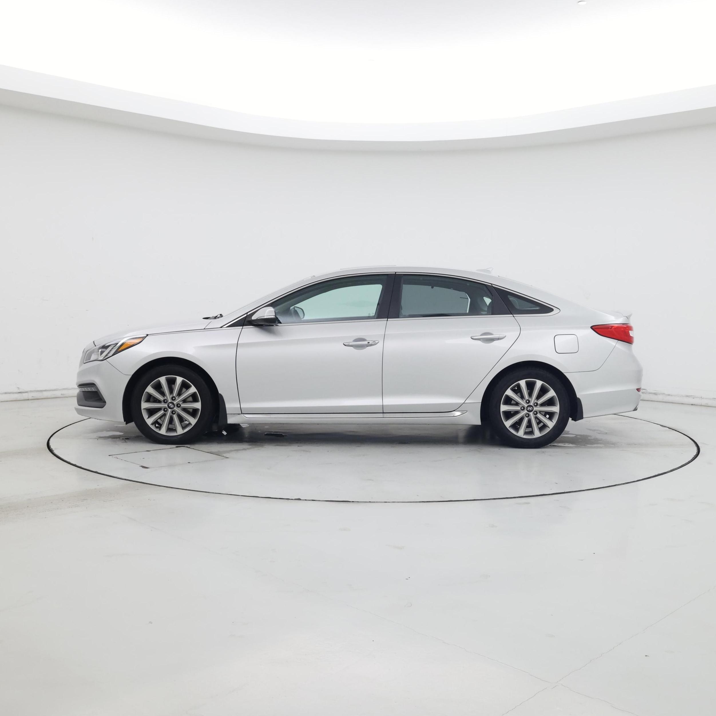 Thumbnail: 2017 Hyundai Sonata - 3
