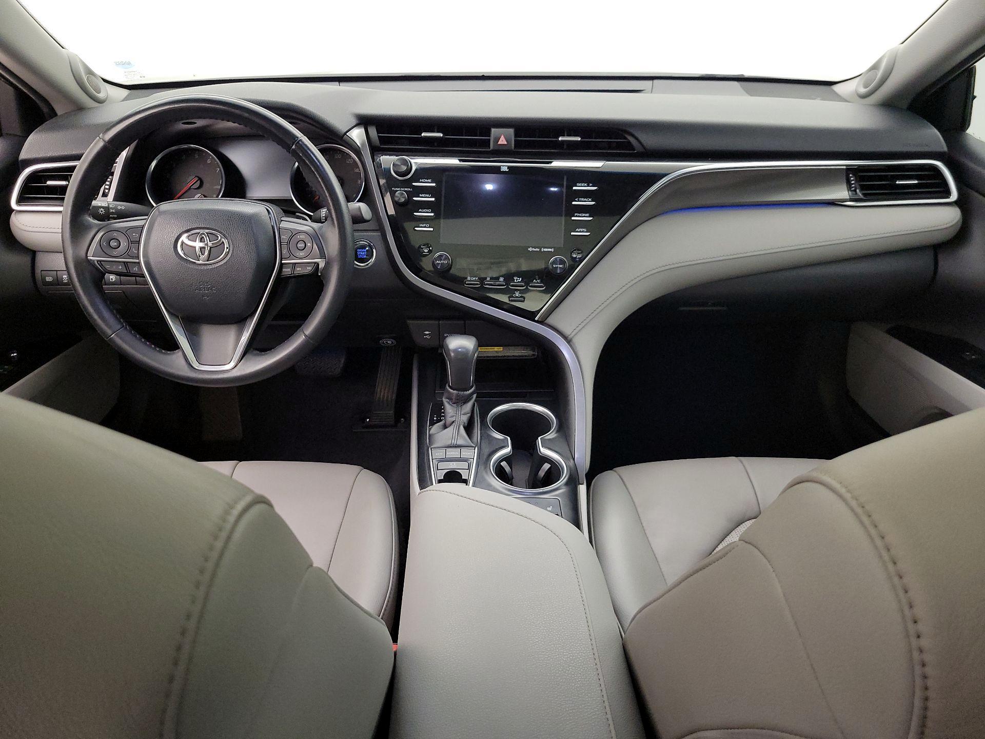 Thumbnail: 2018 Toyota Camry - 9