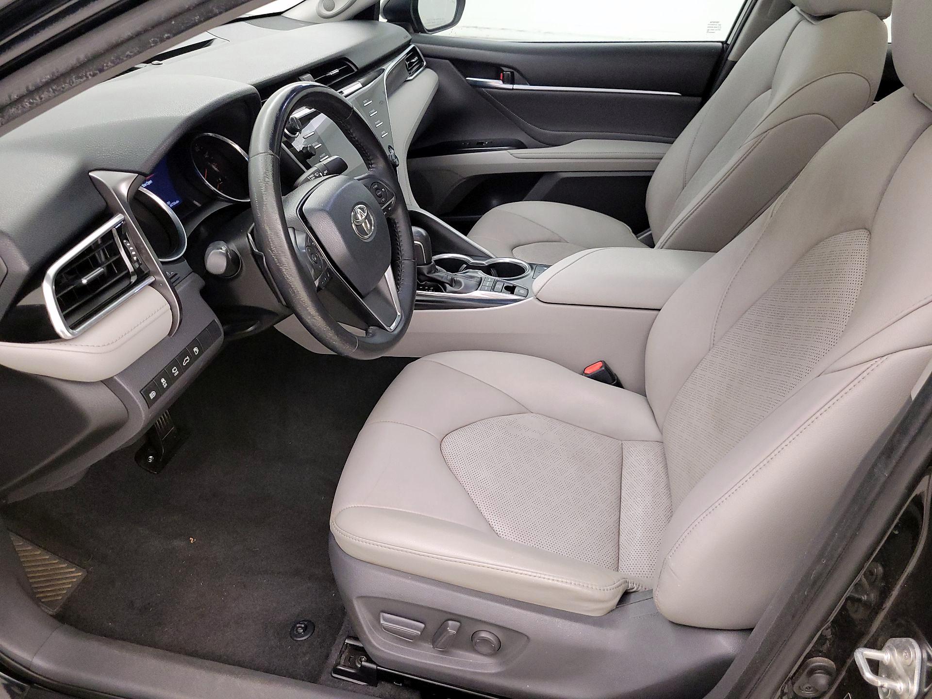 Thumbnail: 2018 Toyota Camry - 11