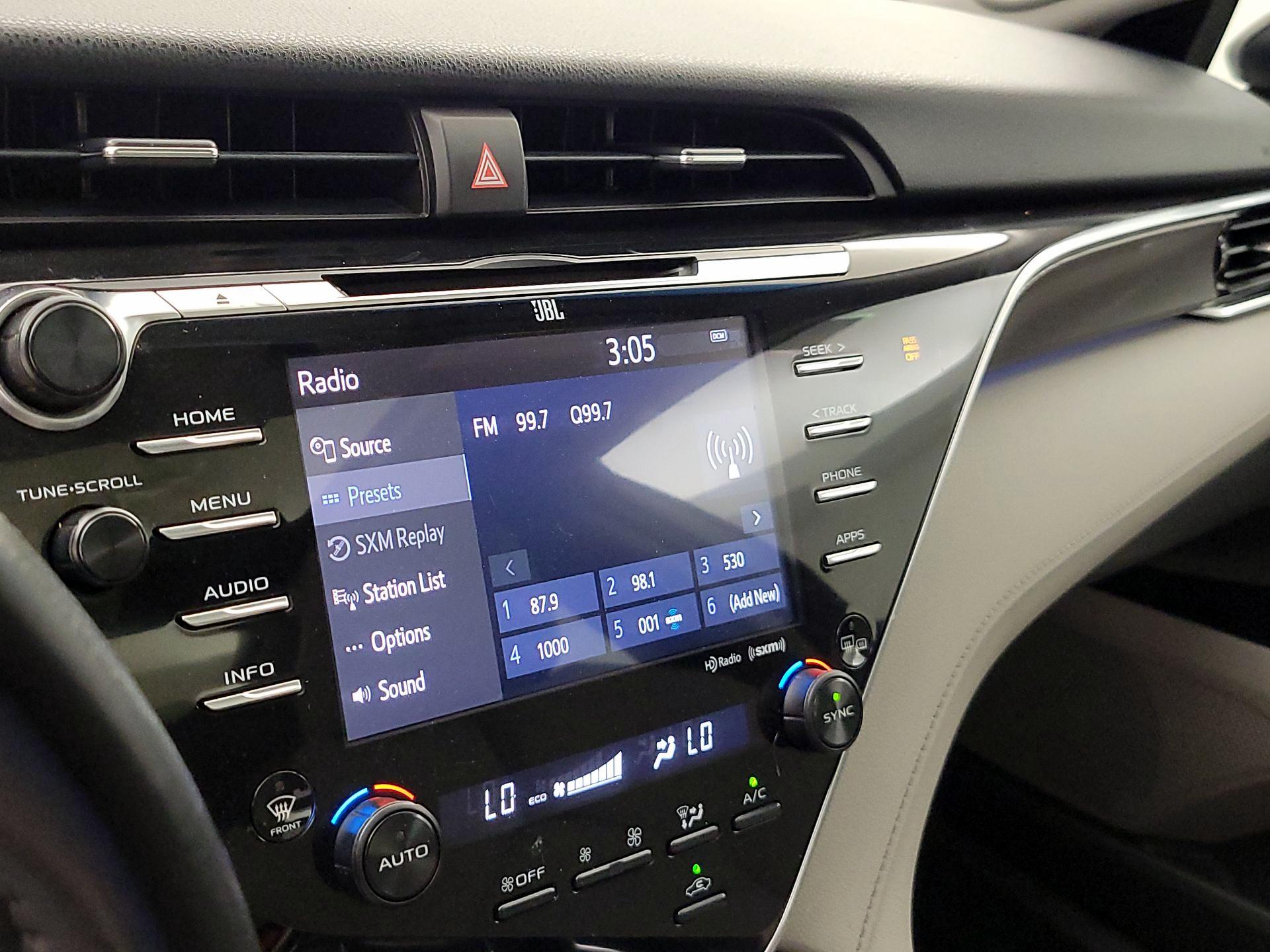 Thumbnail: 2018 Toyota Camry - 15