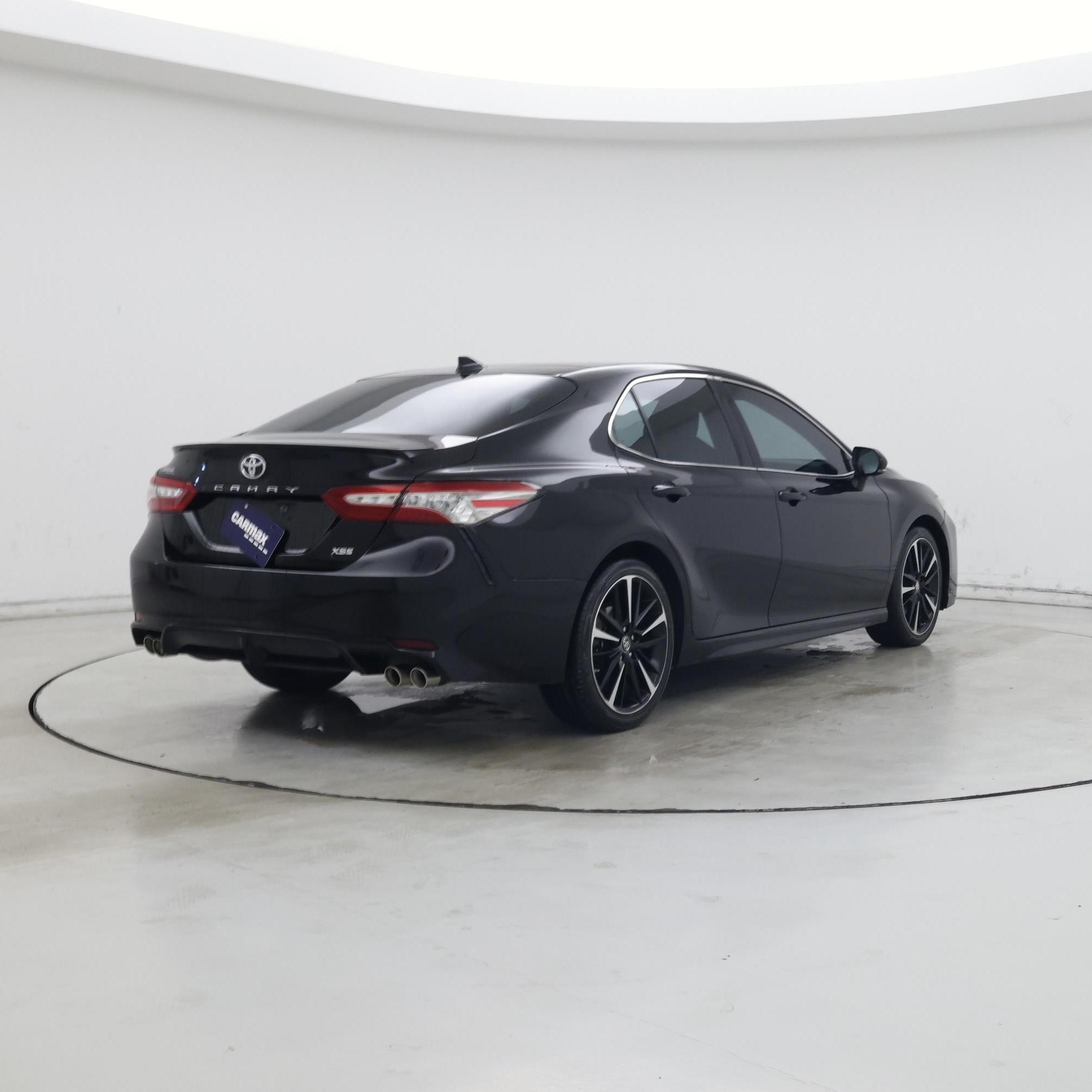 Thumbnail: 2018 Toyota Camry - 8