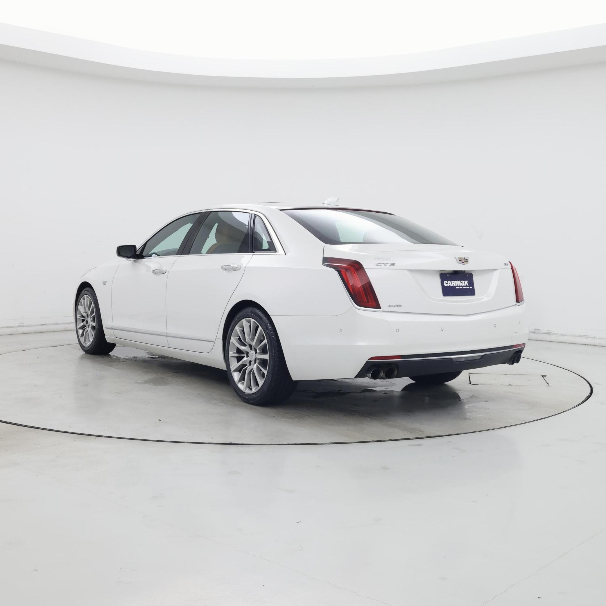 Thumbnail: 2017 Cadillac CT6 - 2