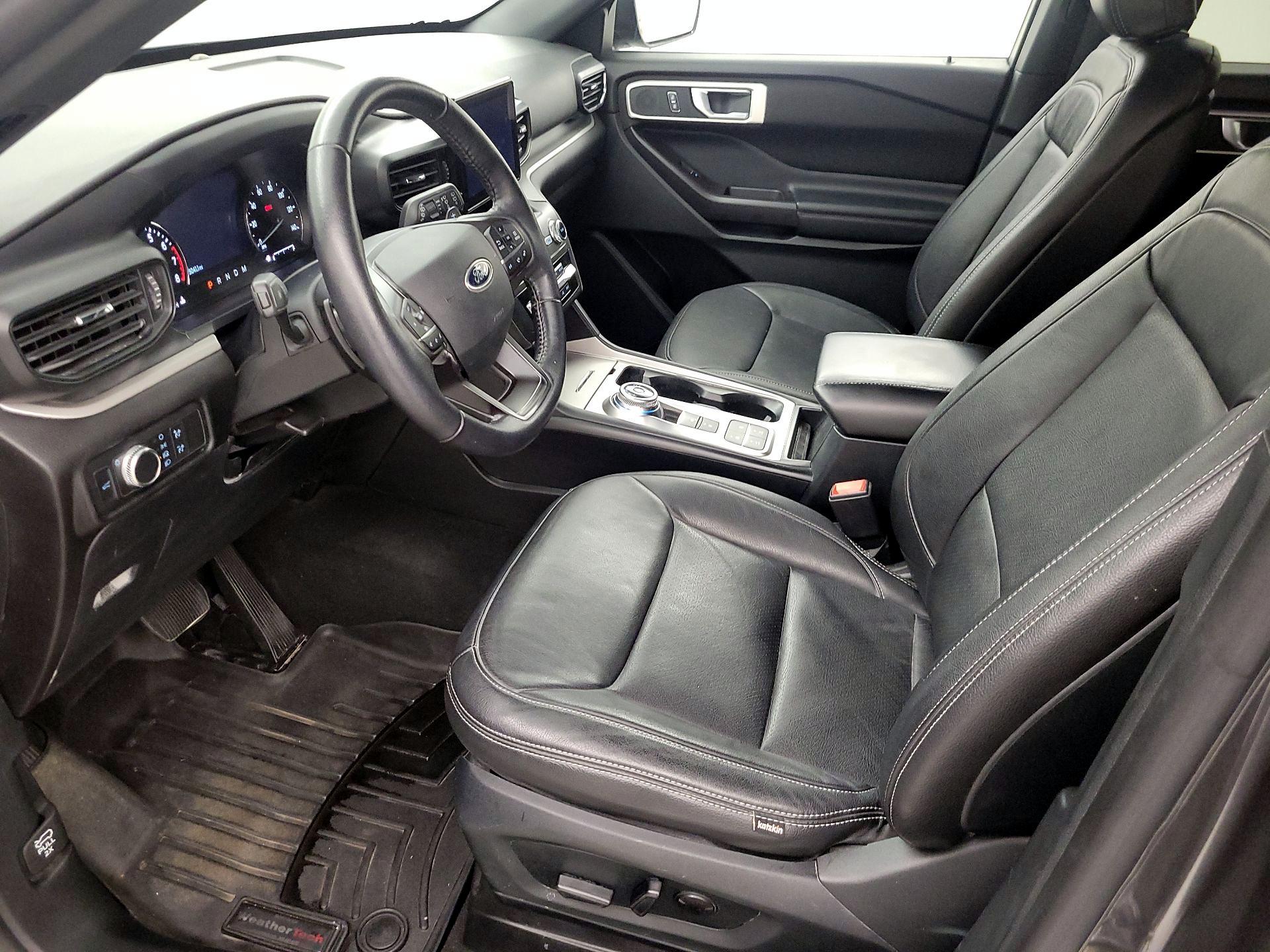 Thumbnail: 2020 Ford Explorer - 11
