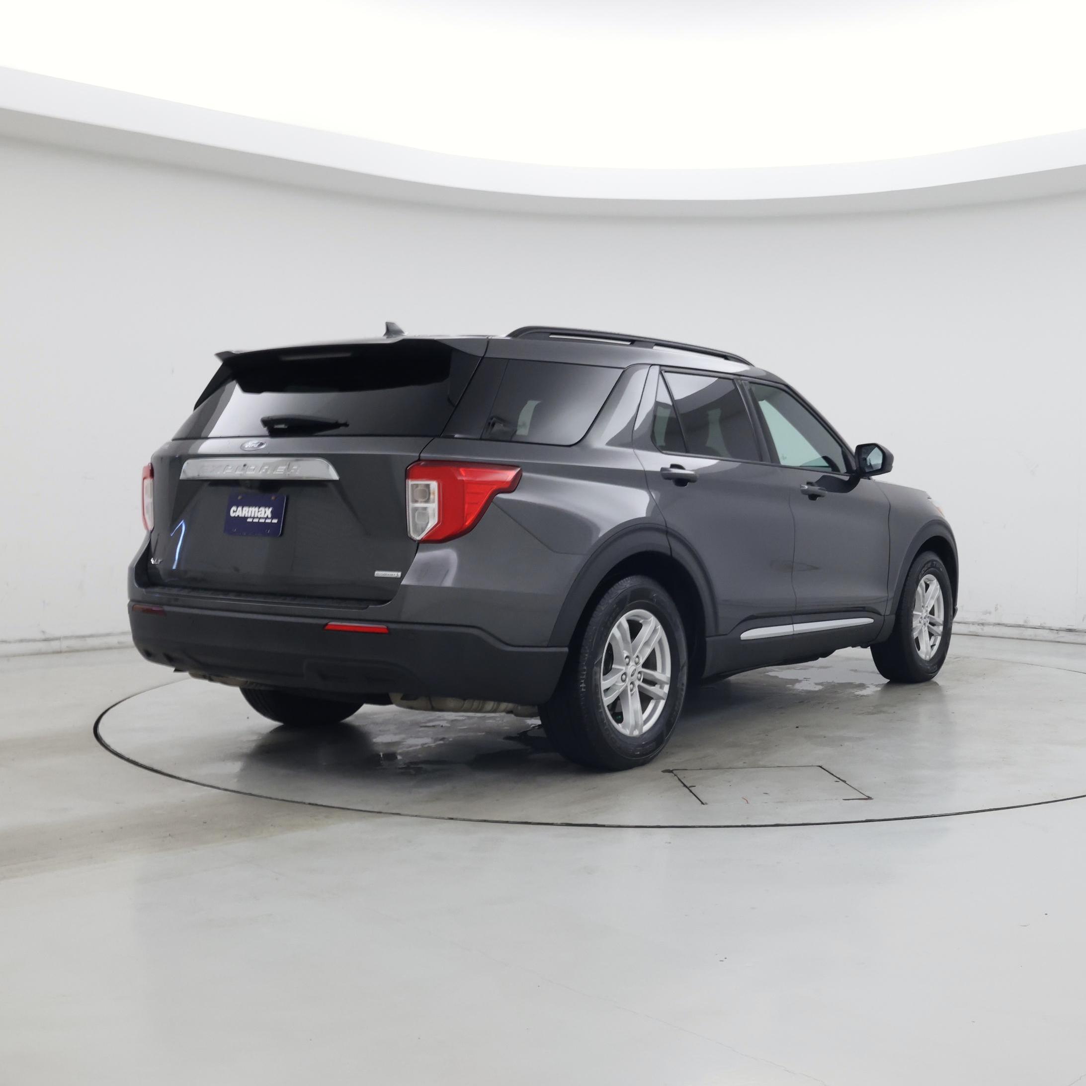 Thumbnail: 2020 Ford Explorer - 8