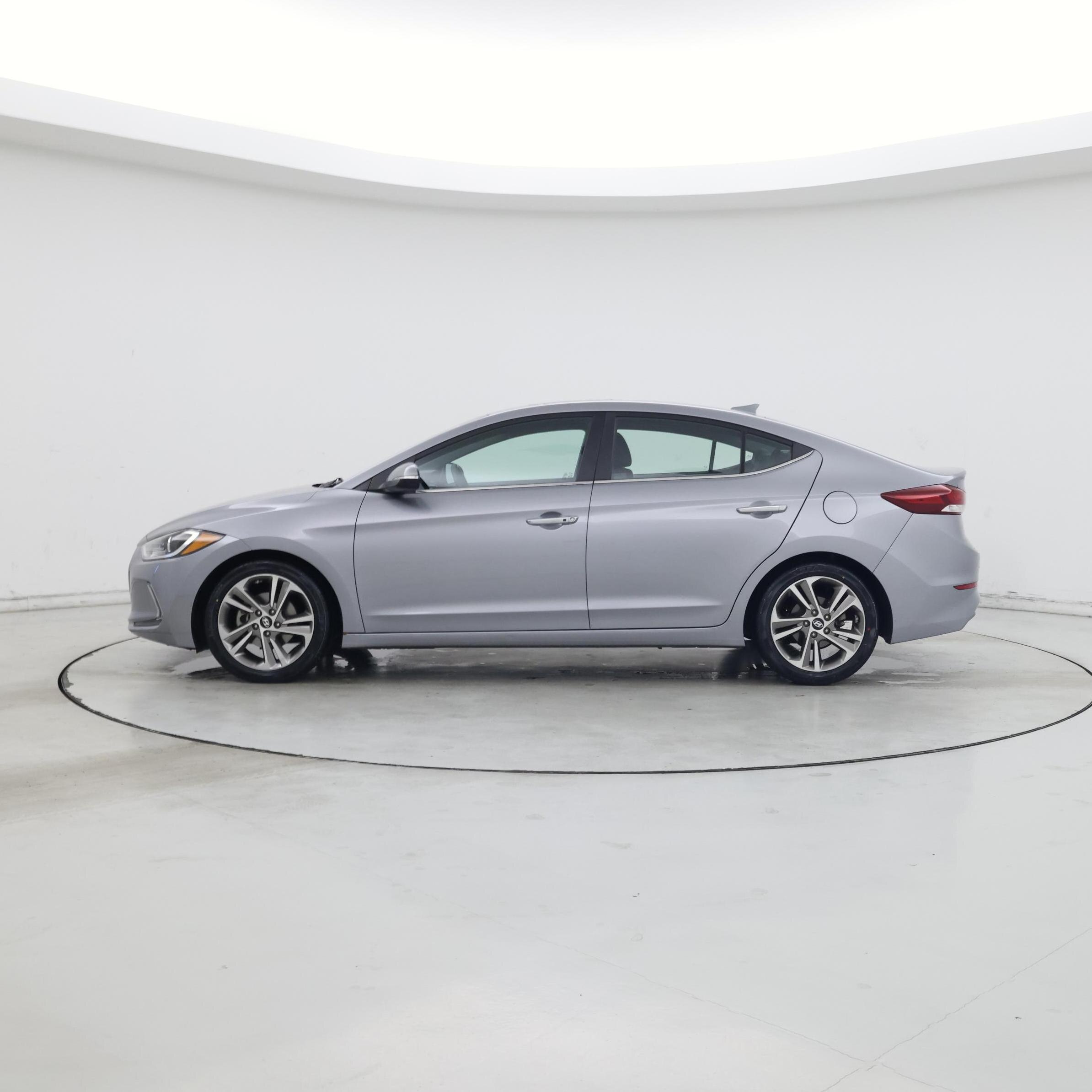 Thumbnail: 2017 Hyundai Elantra - 3