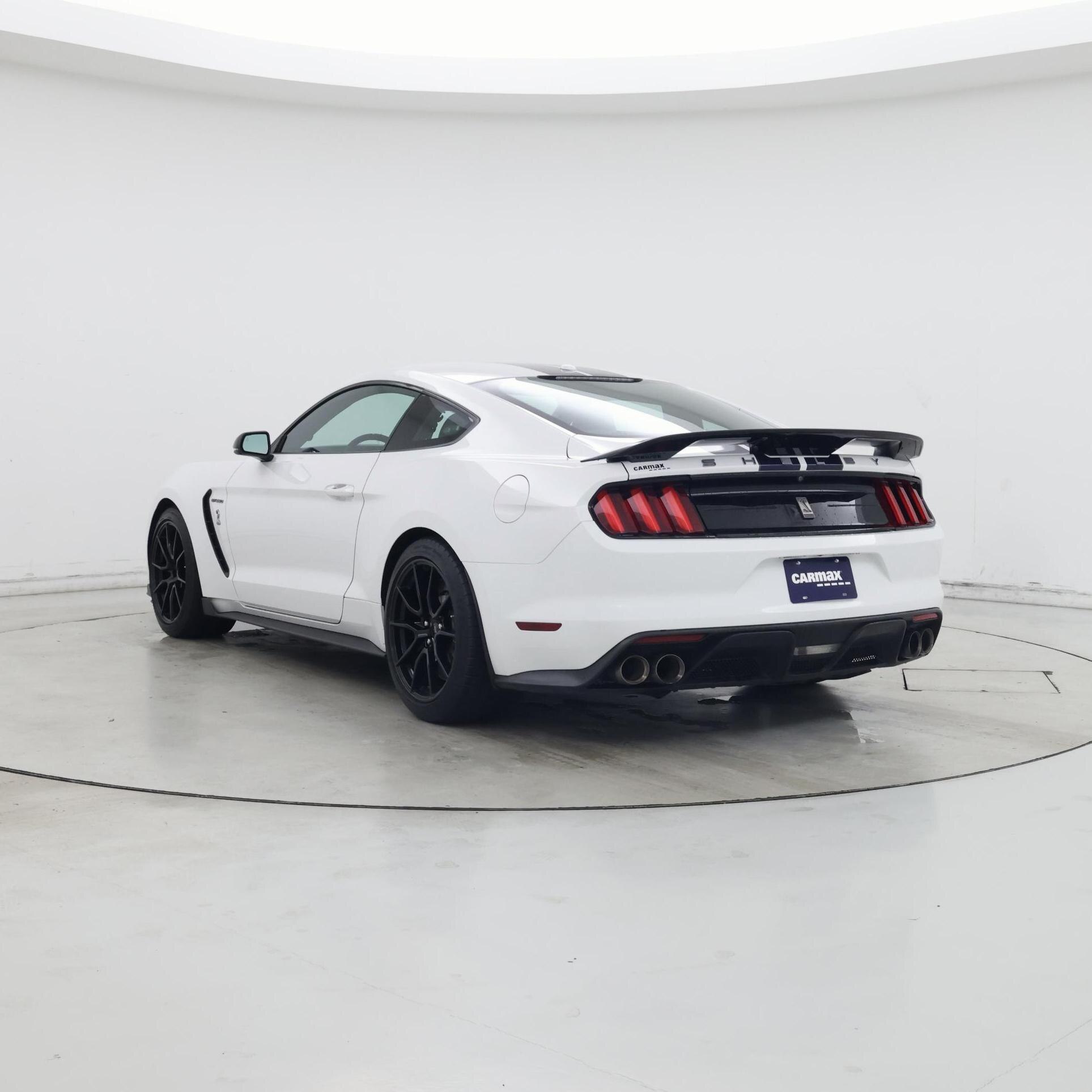 Thumbnail: 2019 Ford Mustang - 2