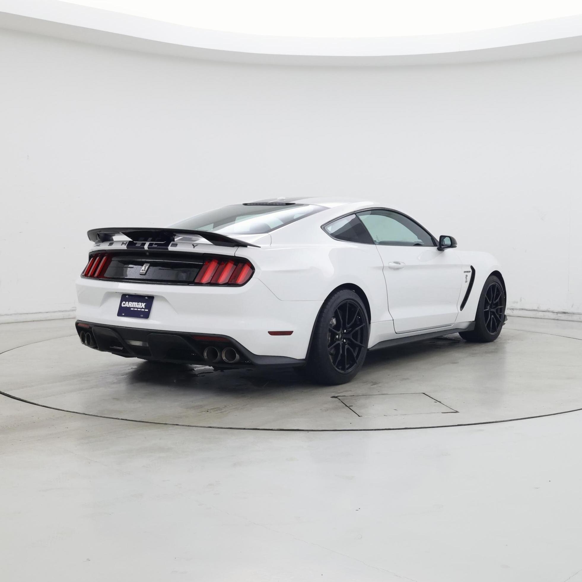 Thumbnail: 2019 Ford Mustang - 8
