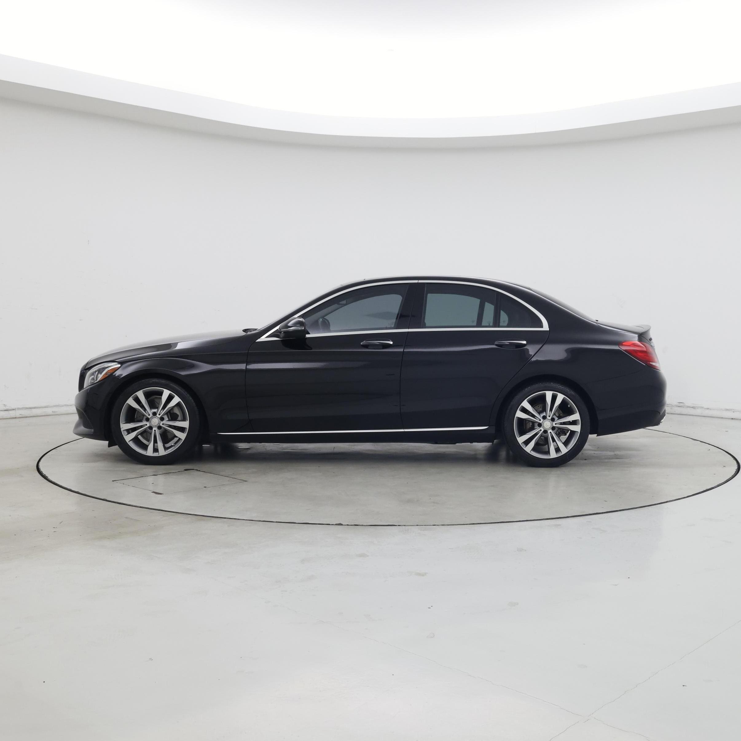Thumbnail: 2016 Mercedes-Benz C-Class - 3