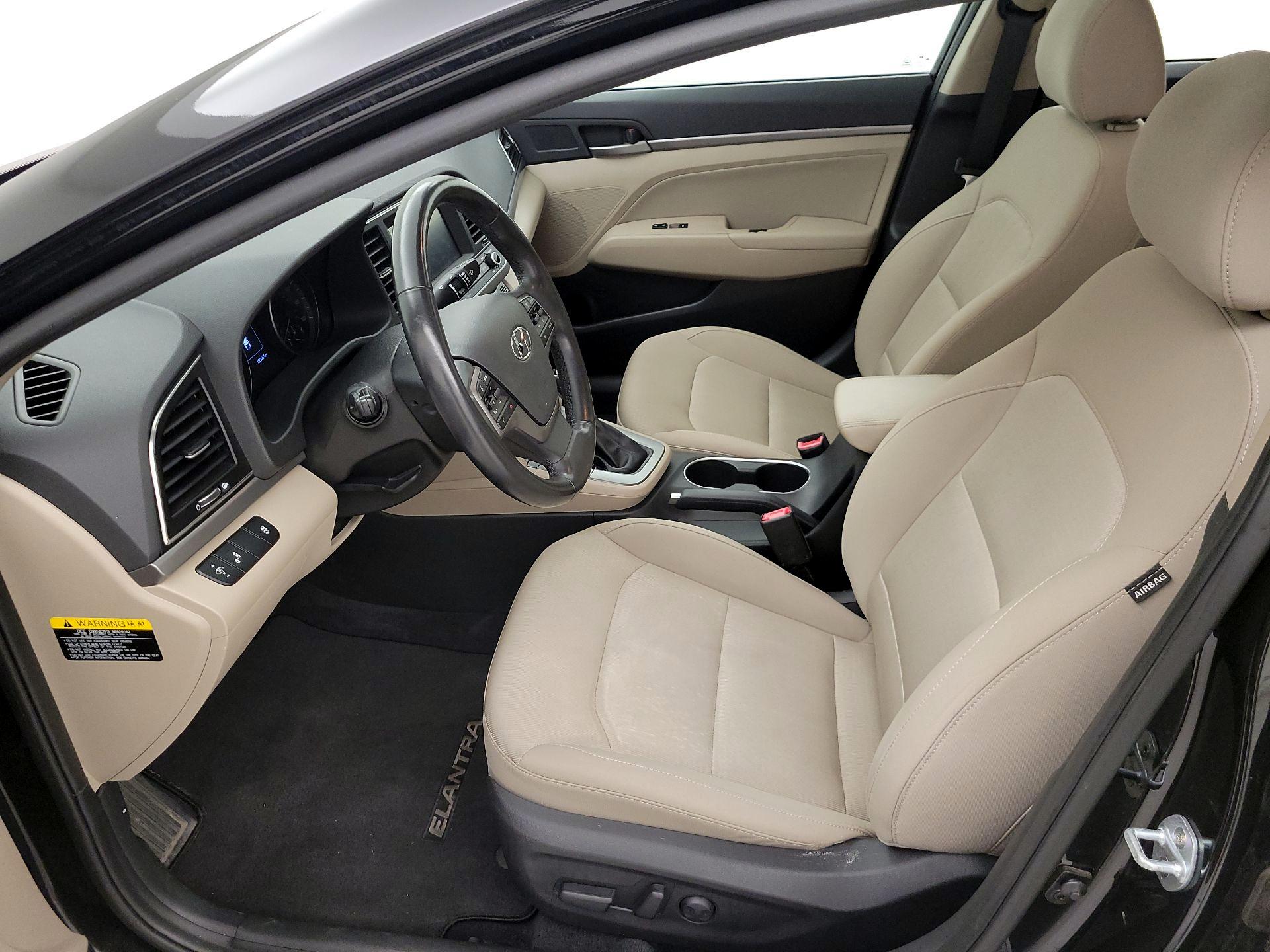 Thumbnail: 2017 Hyundai Elantra - 11