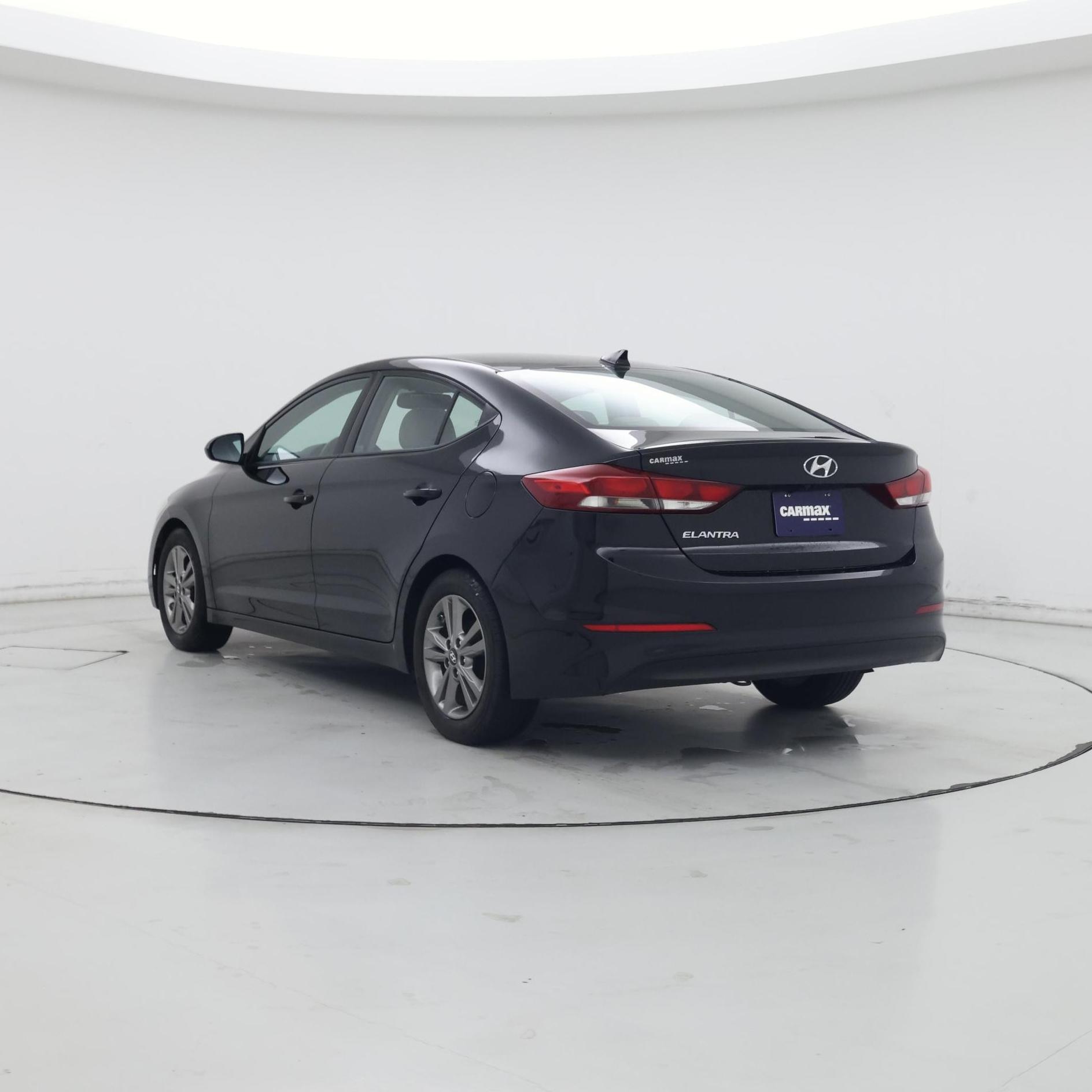 Thumbnail: 2017 Hyundai Elantra - 2