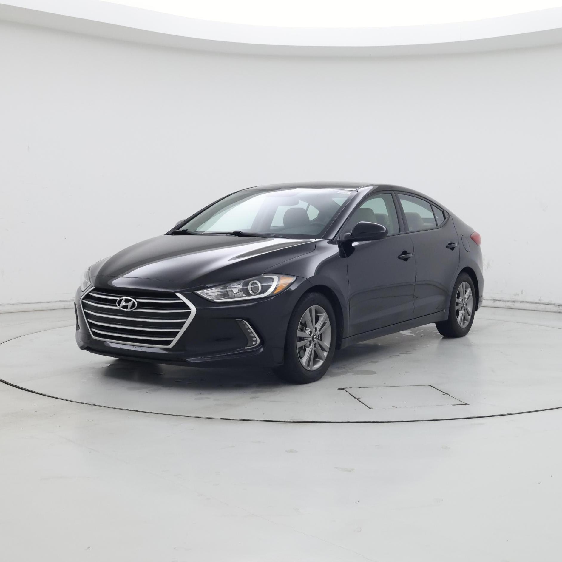 Thumbnail: 2017 Hyundai Elantra - 4