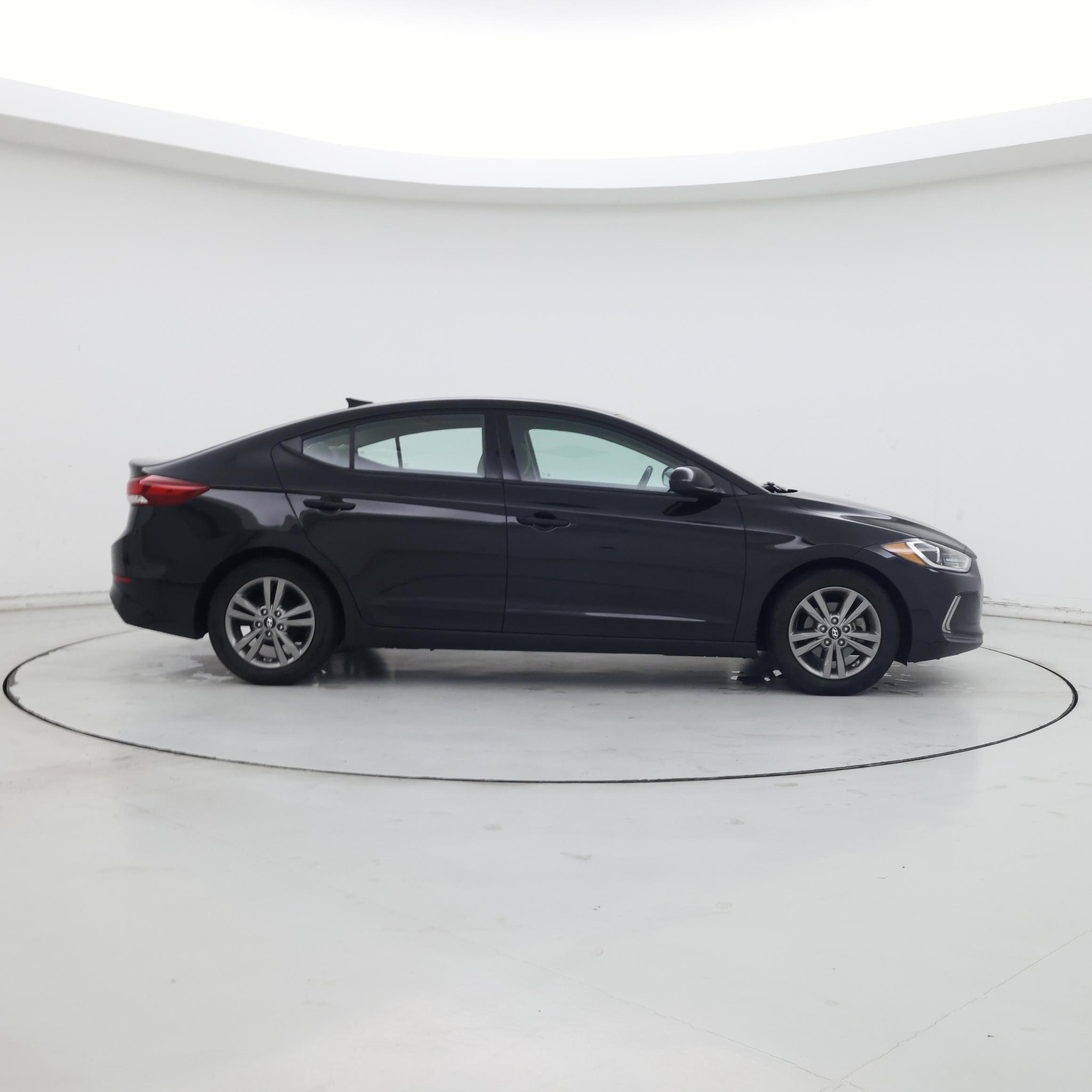 Thumbnail: 2017 Hyundai Elantra - 7
