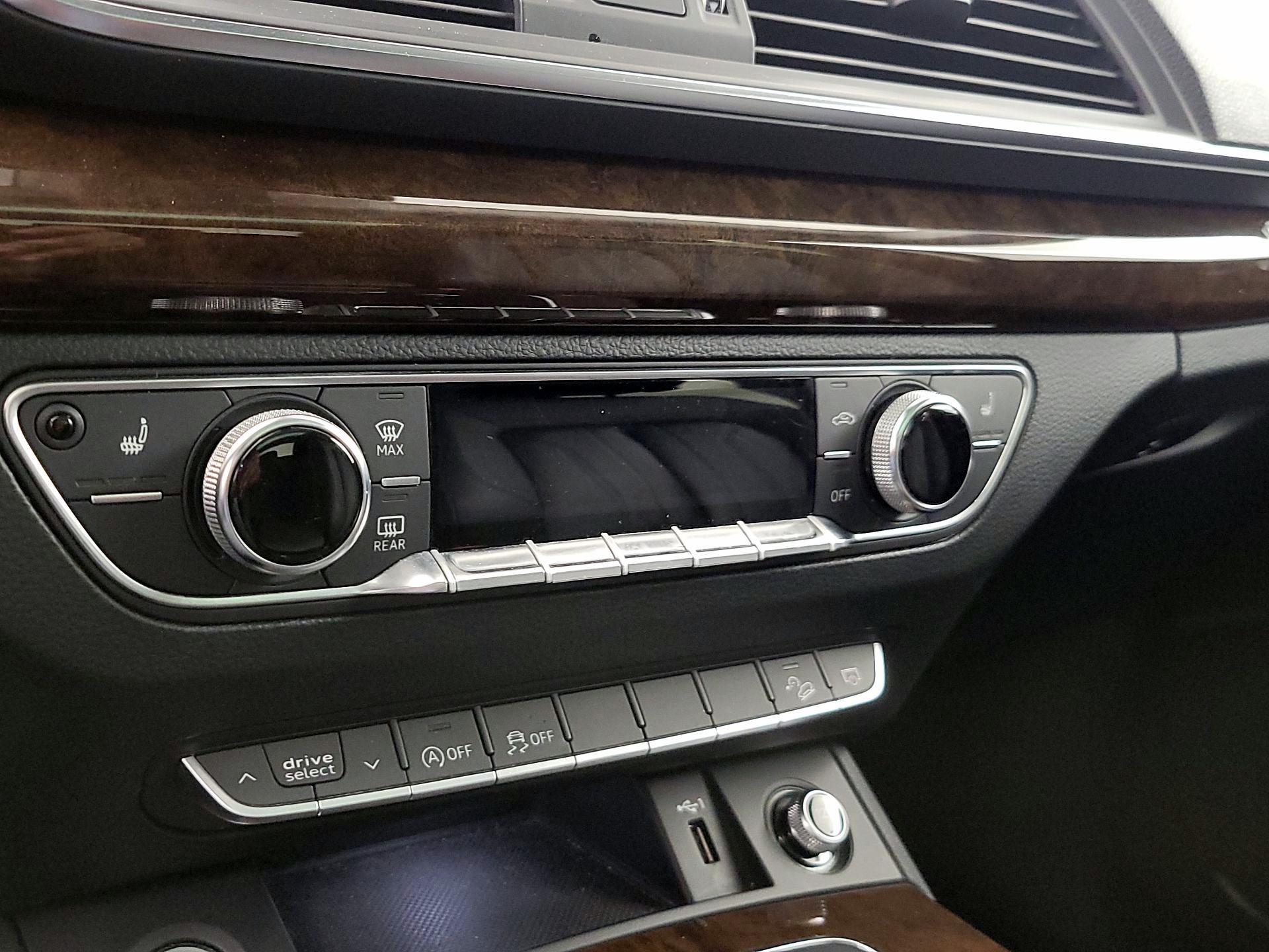 Thumbnail: 2019 Audi Q5 - 16