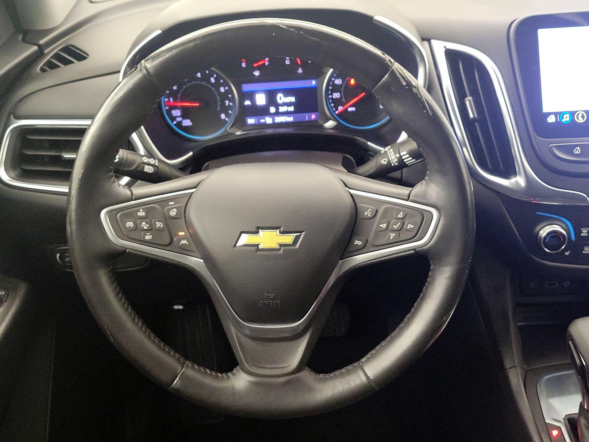 Thumbnail: 2022 Chevrolet Equinox - 10
