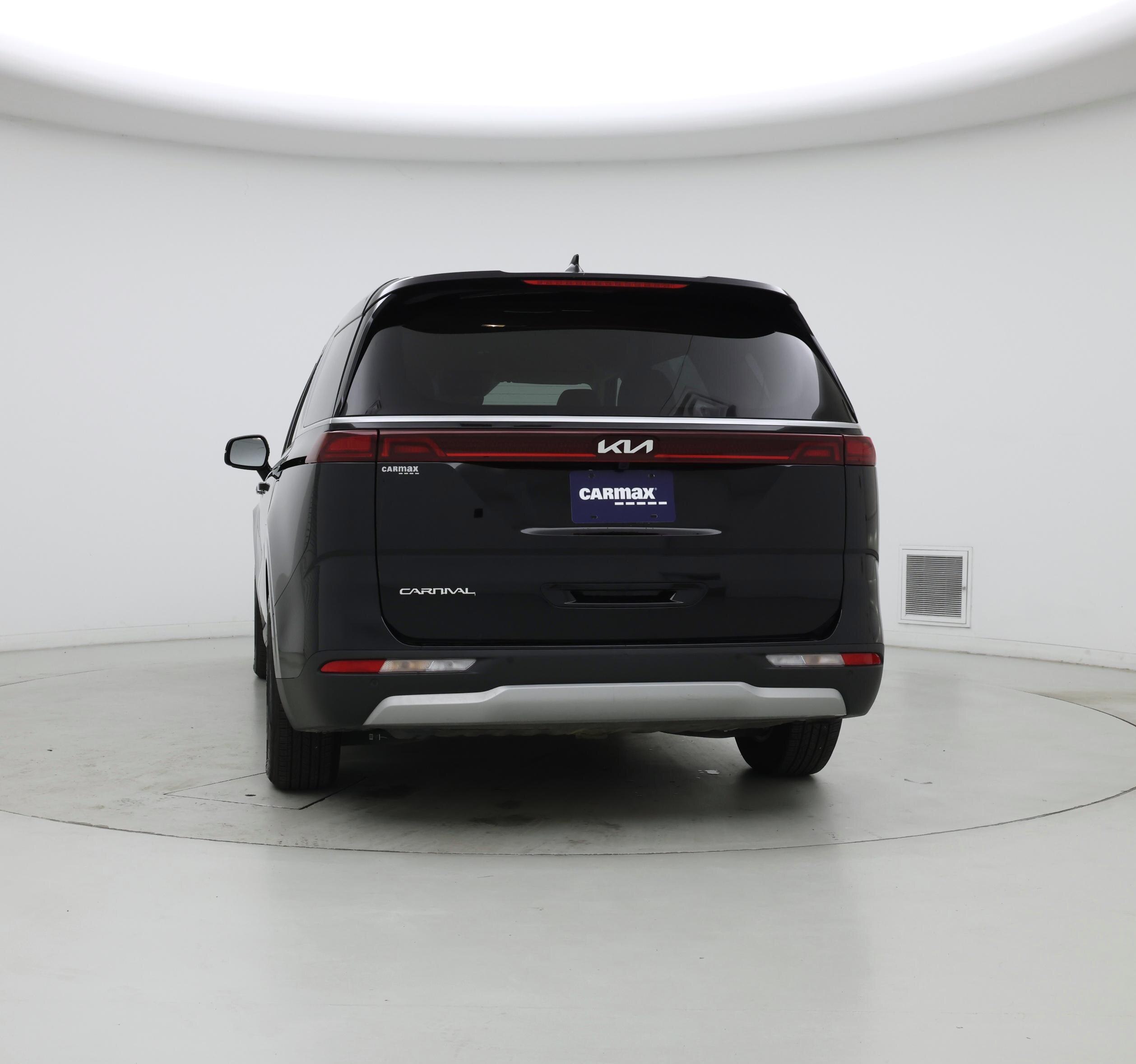 Thumbnail: 2023 Kia Carnival - 6