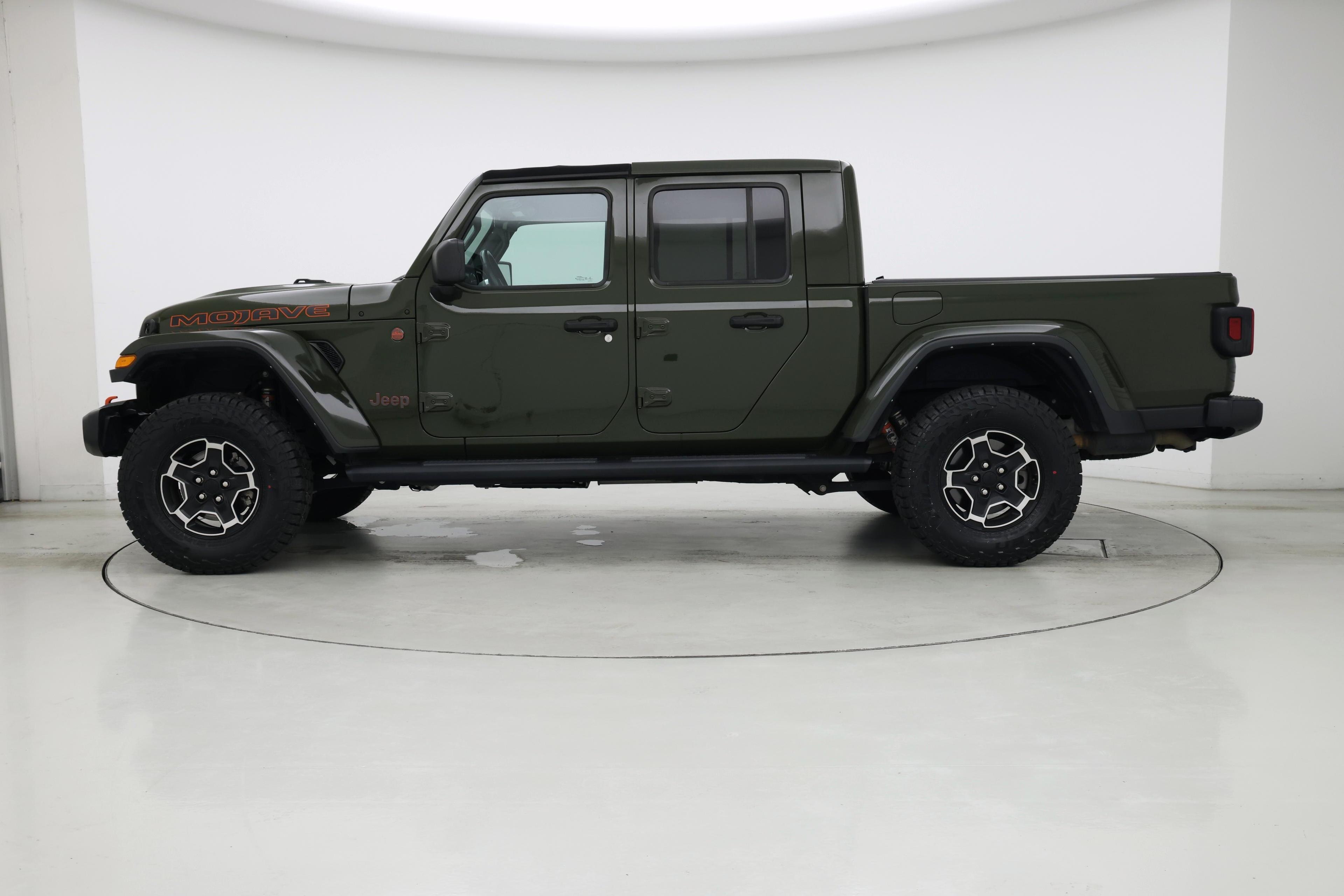 Thumbnail: 2021 Jeep Gladiator - 3