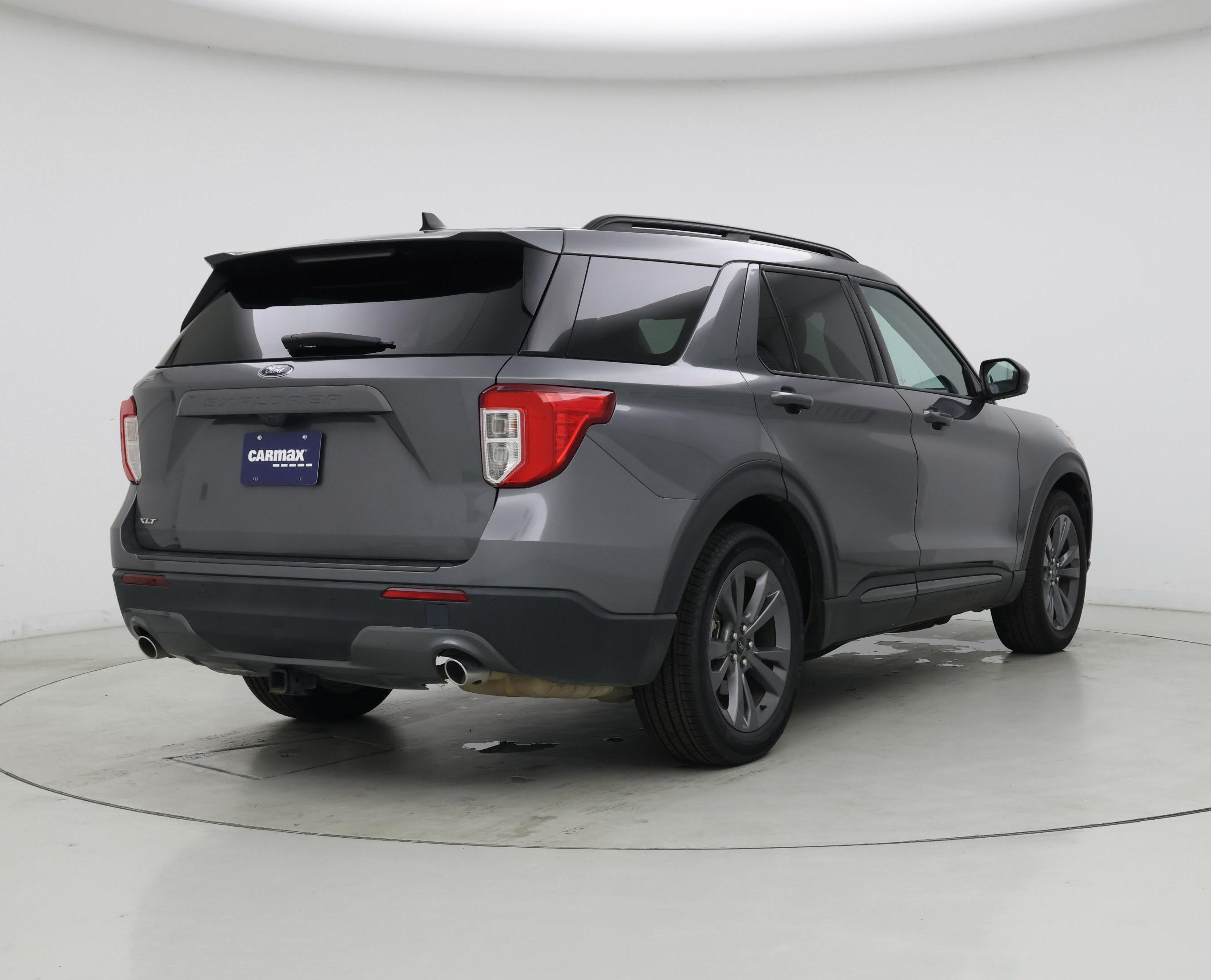 Thumbnail: 2023 Ford Explorer - 8
