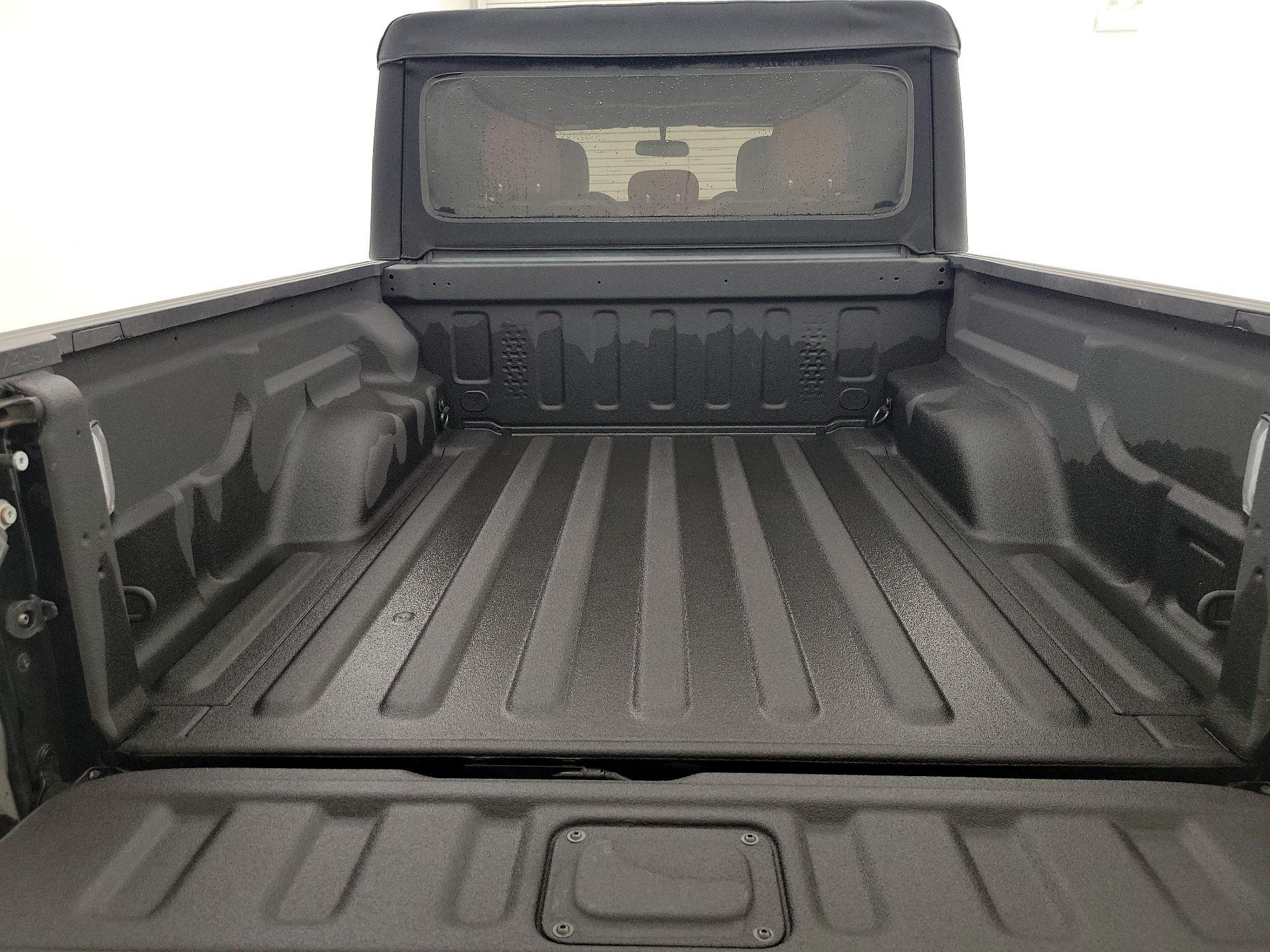 Thumbnail: 2021 Jeep Gladiator - 20