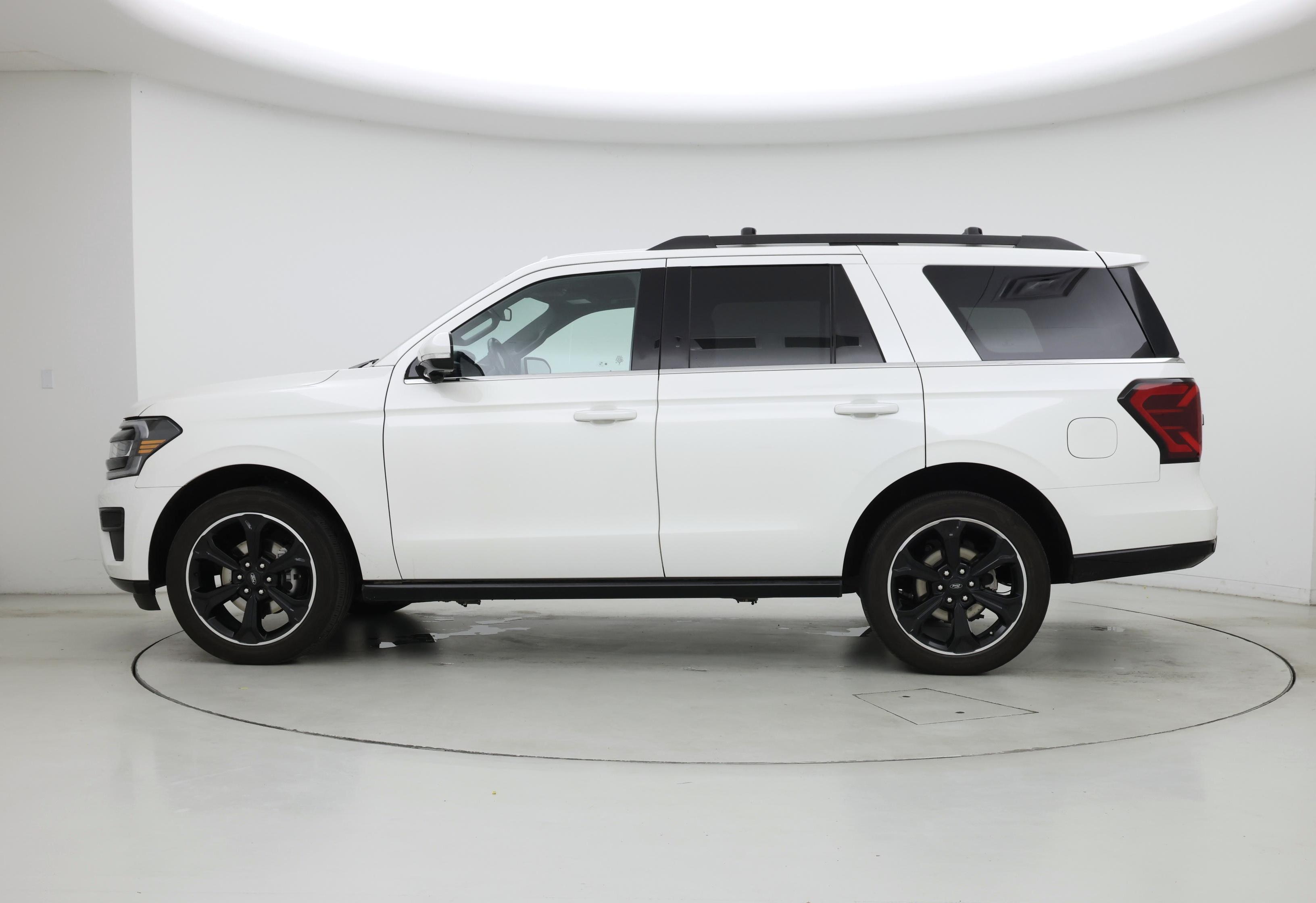 Thumbnail: 2023 Ford Expedition - 3