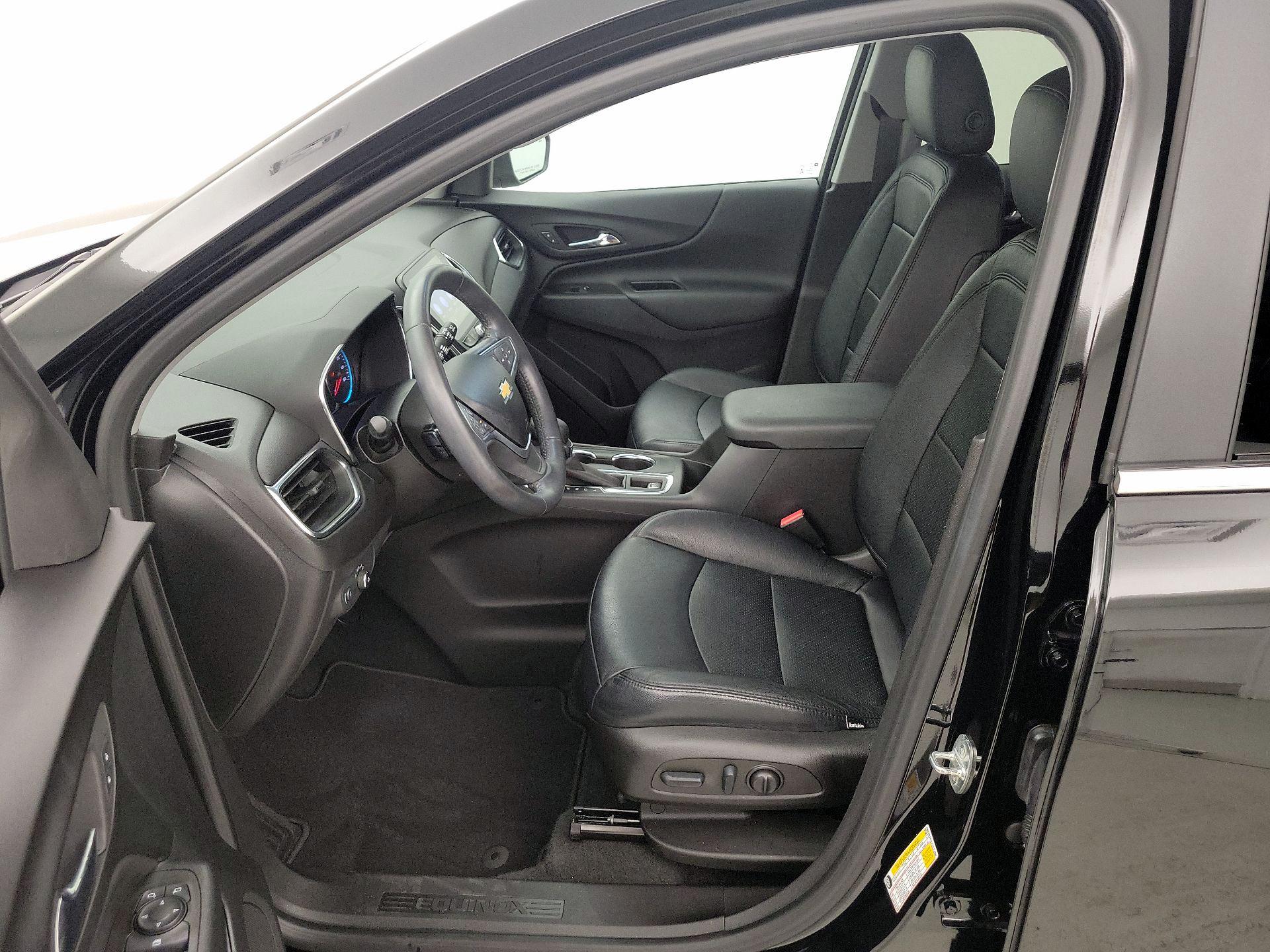 Thumbnail: 2022 Chevrolet Equinox - 11