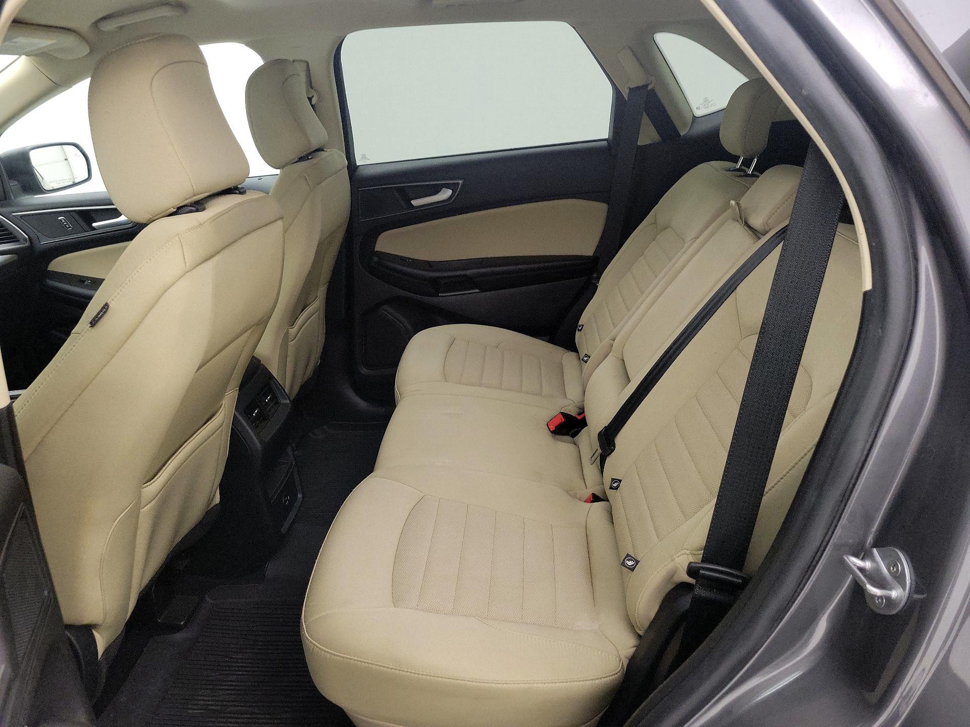 Thumbnail: 2021 Ford Edge - 19