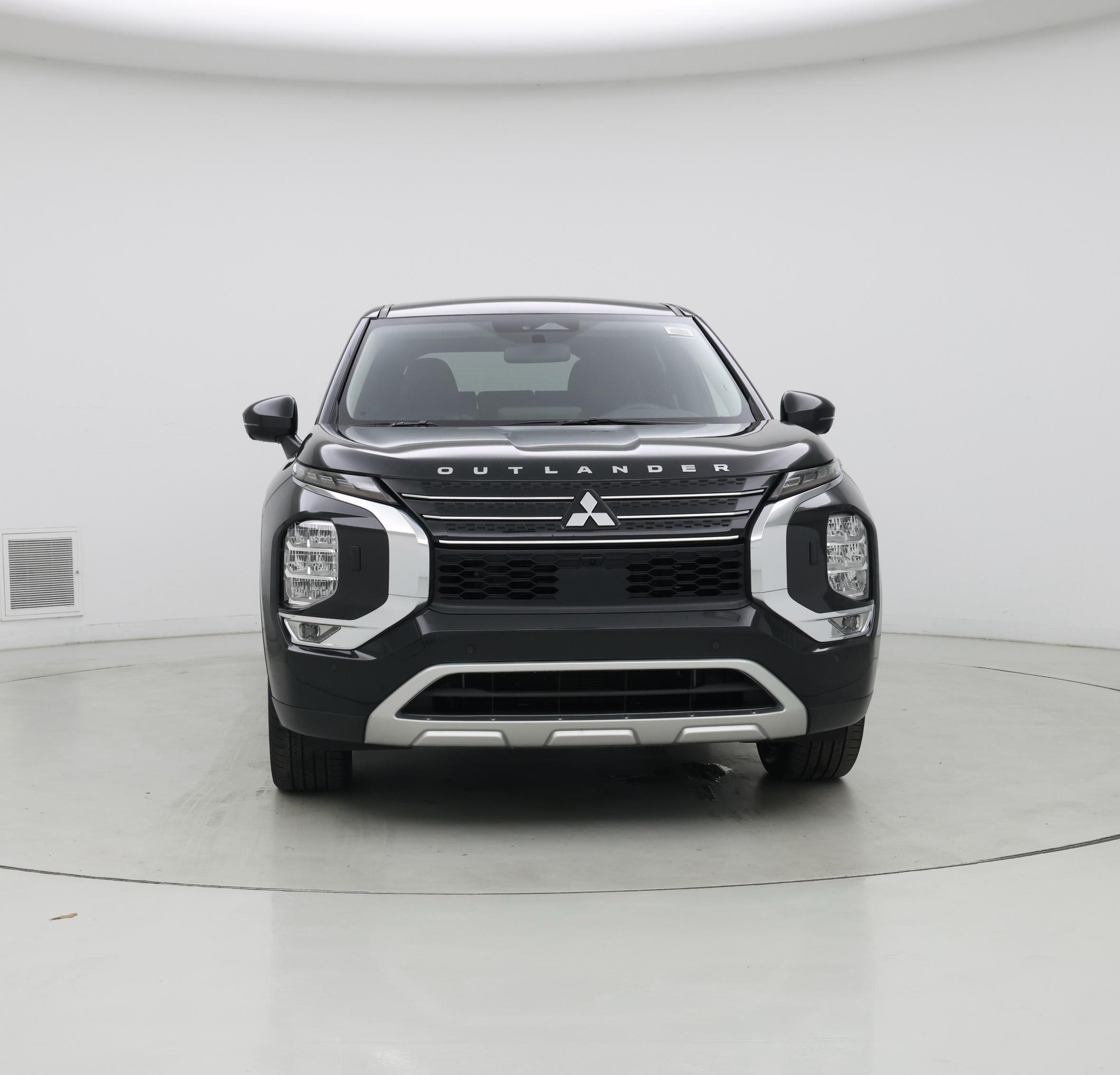 Thumbnail: 2023 Mitsubishi Outlander - 5