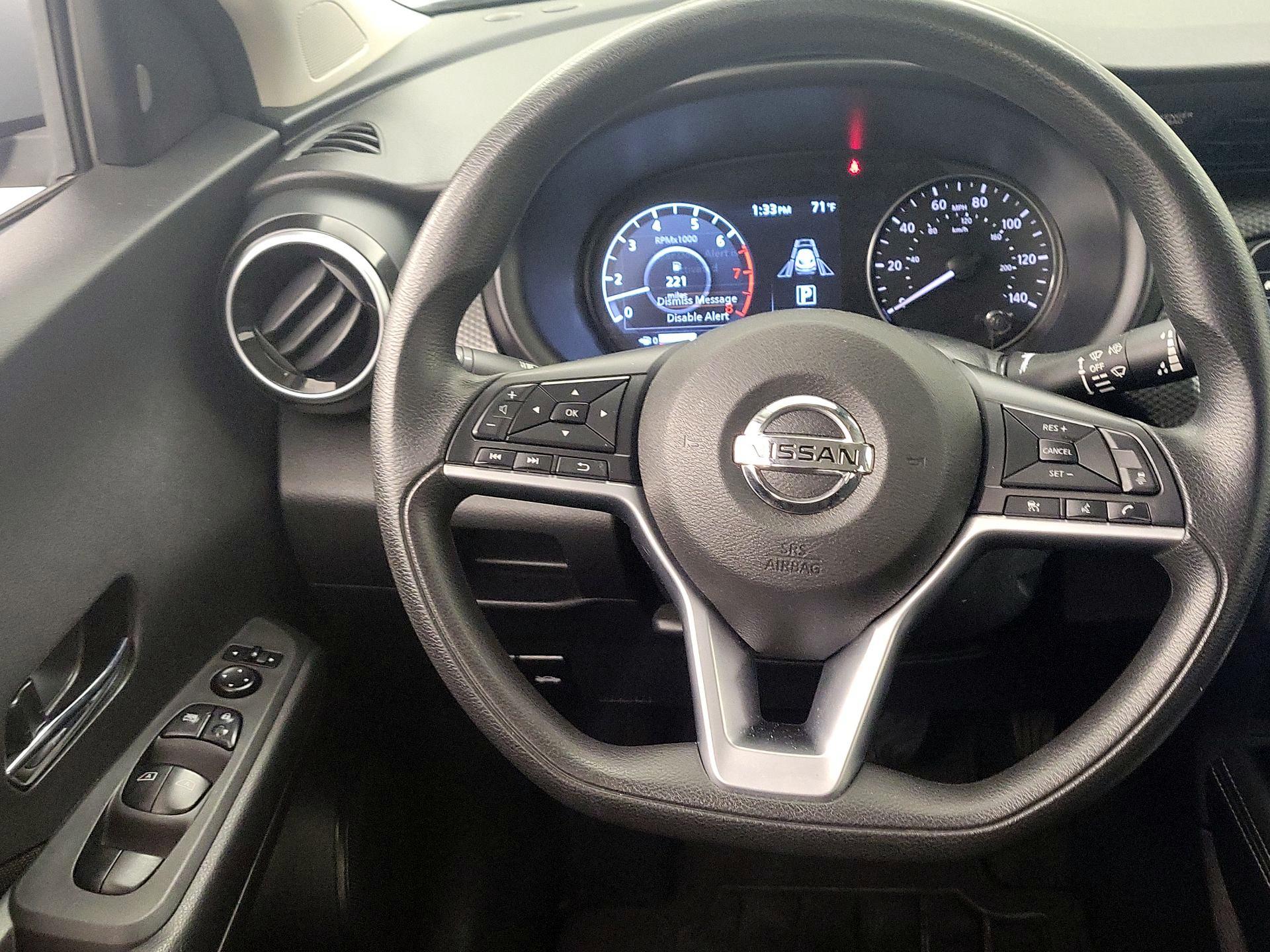 Thumbnail: 2021 Nissan Kicks - 9