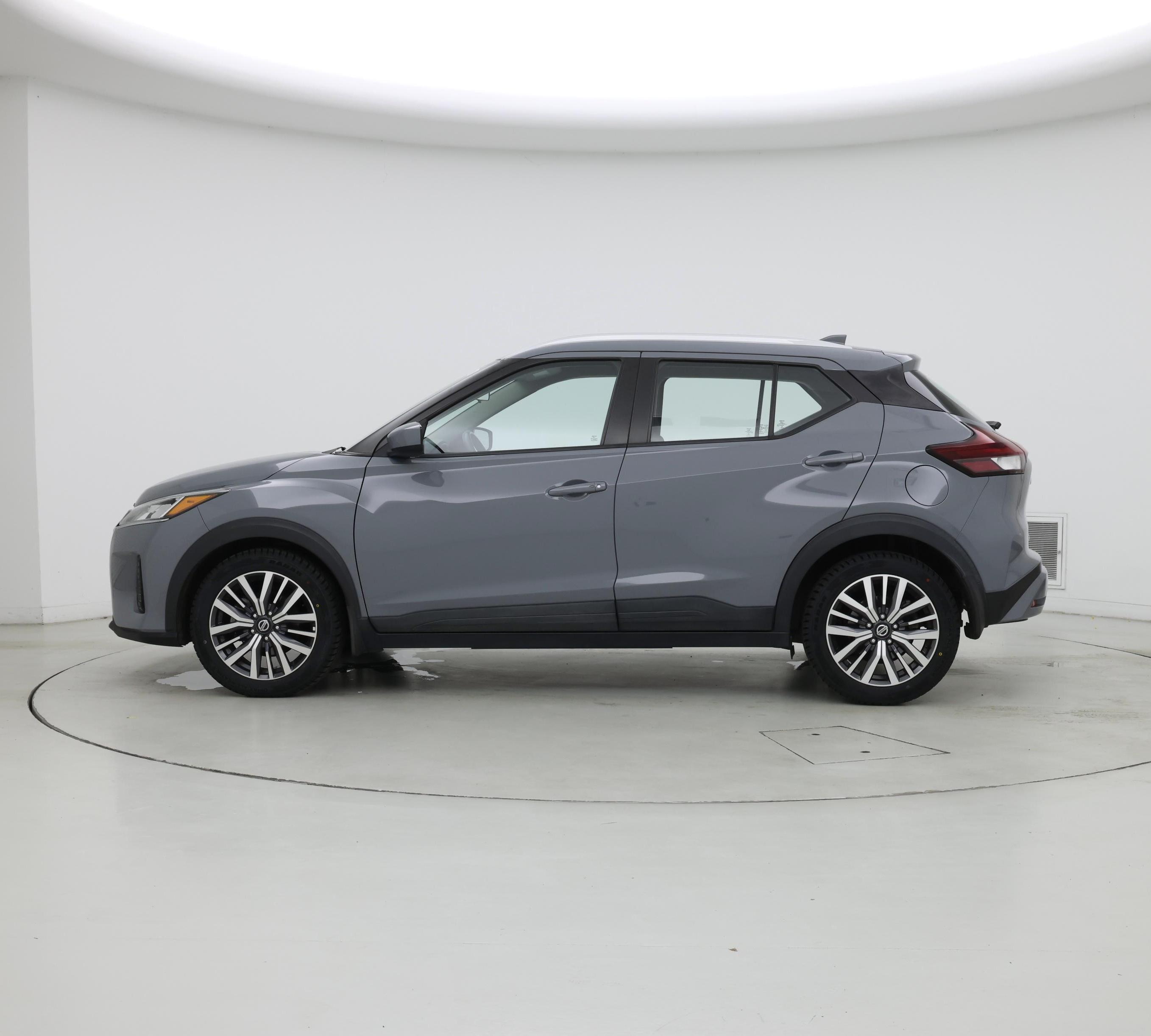Thumbnail: 2021 Nissan Kicks - 3